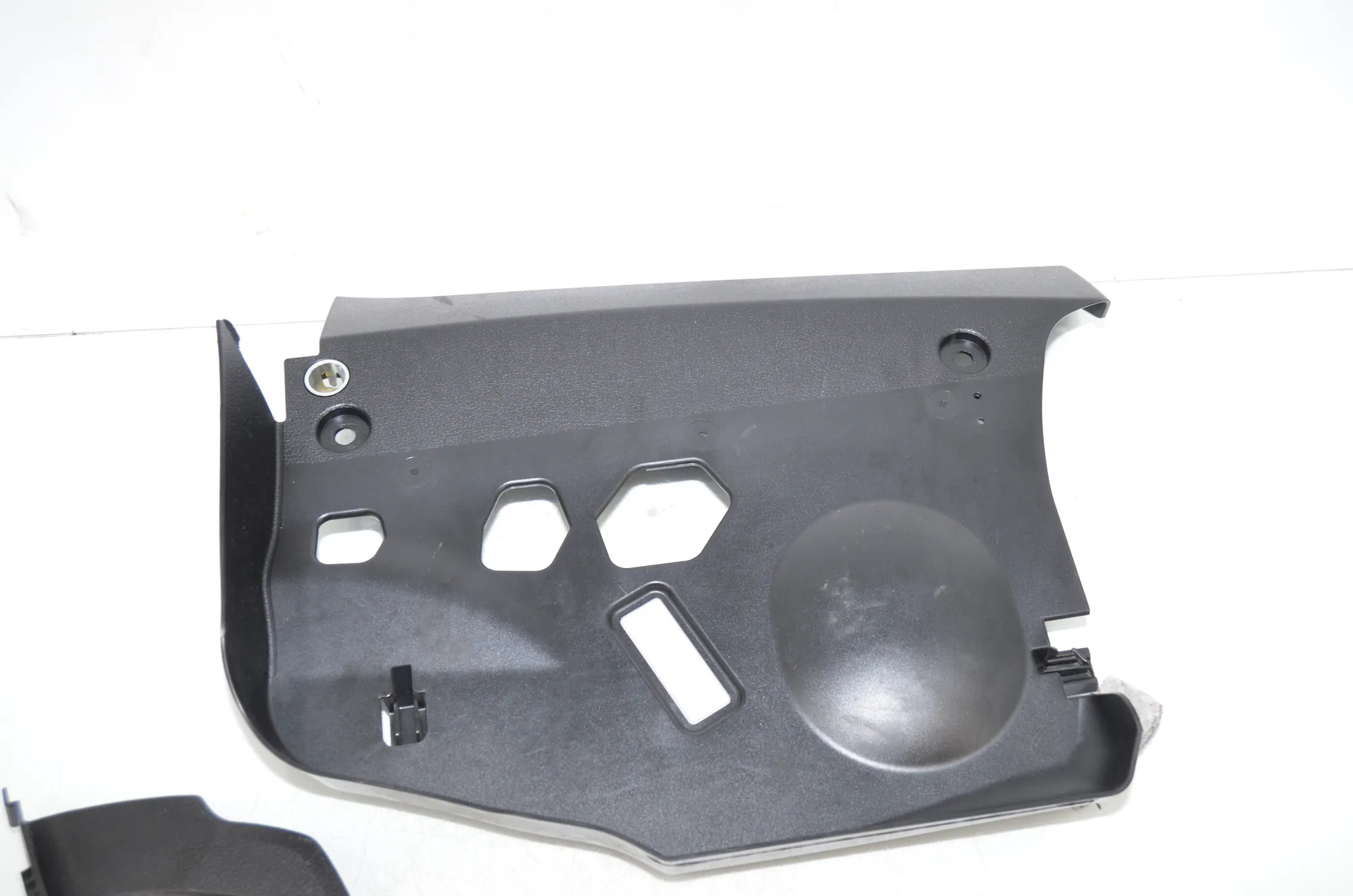 Dashboard Lower Trim – OEM 9218567 · BMW 4 Gran Coupe (F36) 430 d 2016 – 2
