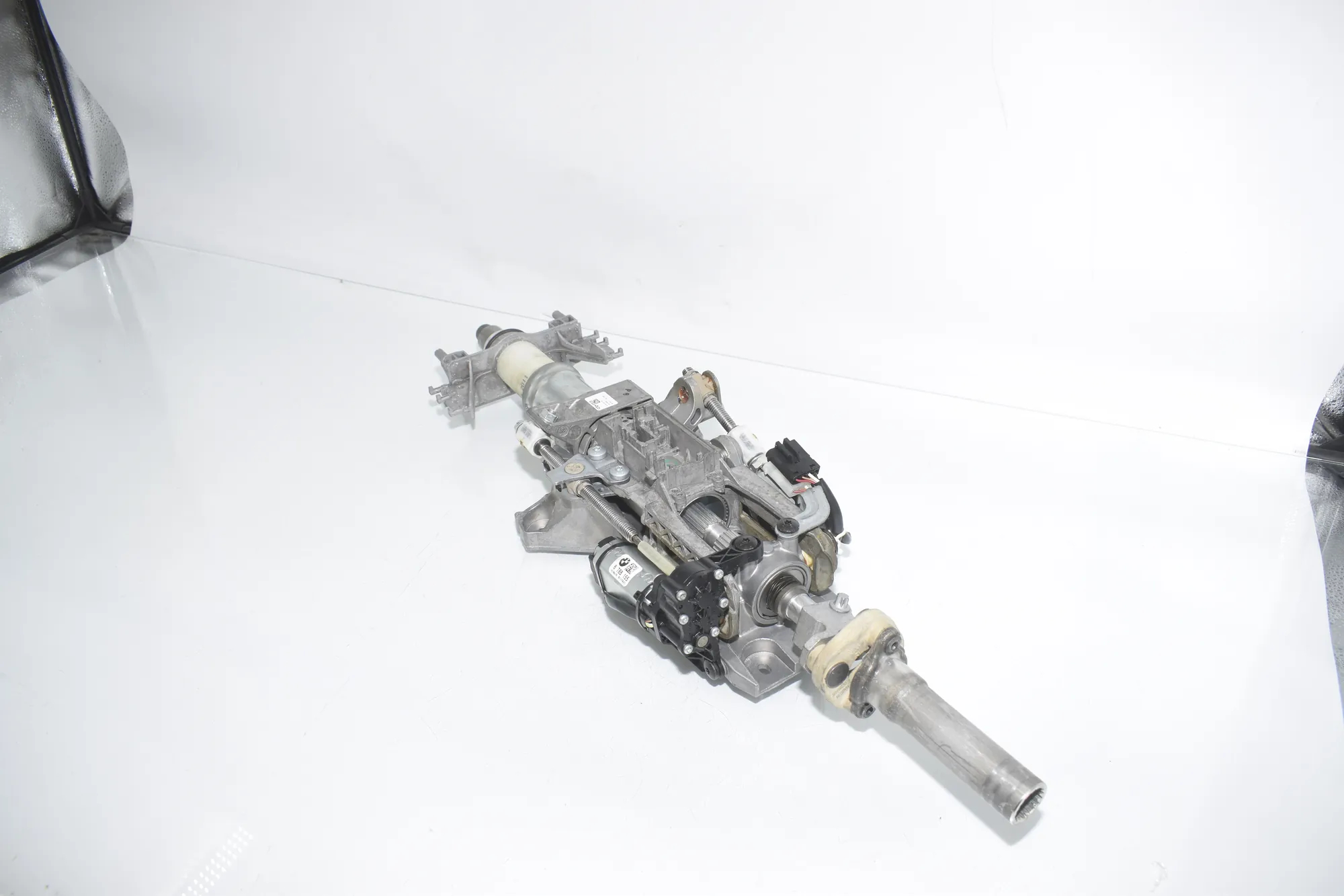 Steering Wheel Adjustment Mechanism – OEM 6788155 · BMW 5 Touring (F11) 530 d xDrive 2011 – 3