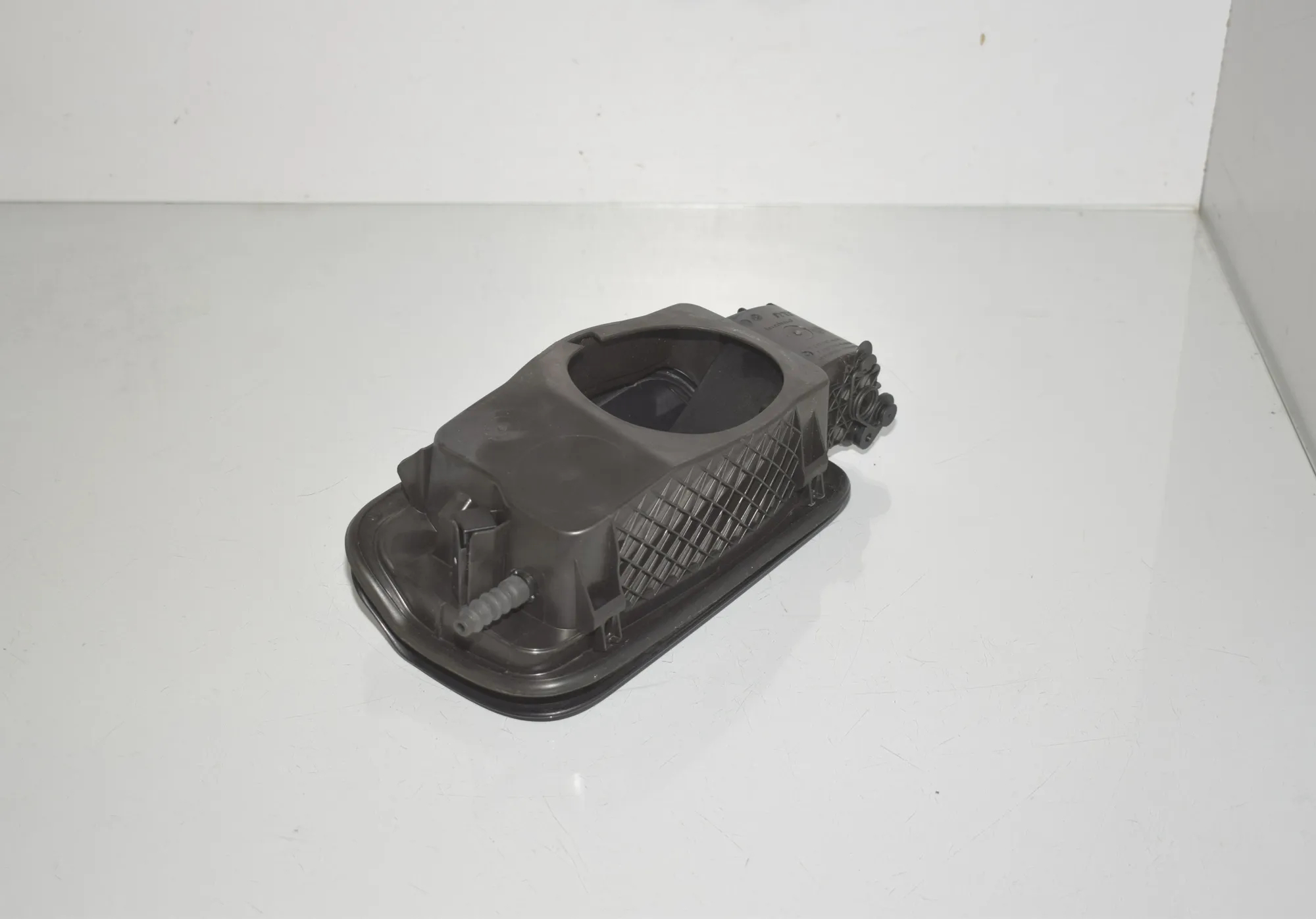 Fuel Tank Flap Cap – OEM 7217767 · BMW 5 Touring (F11) M 550 d xDrive 2012 – 3