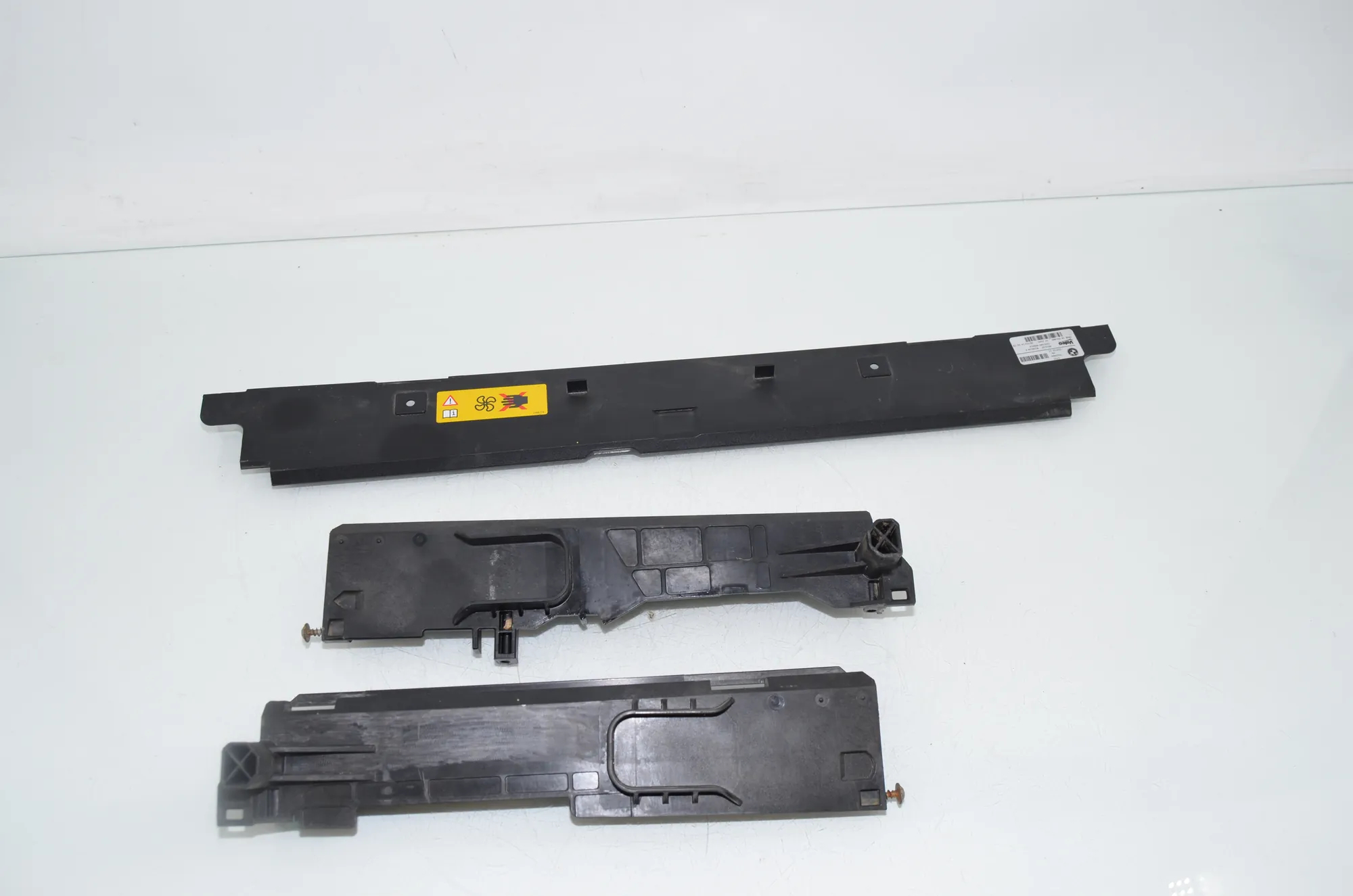 Radiator Holder – OEM 7616025 · BMW i3 (I01) Hybrid 2014