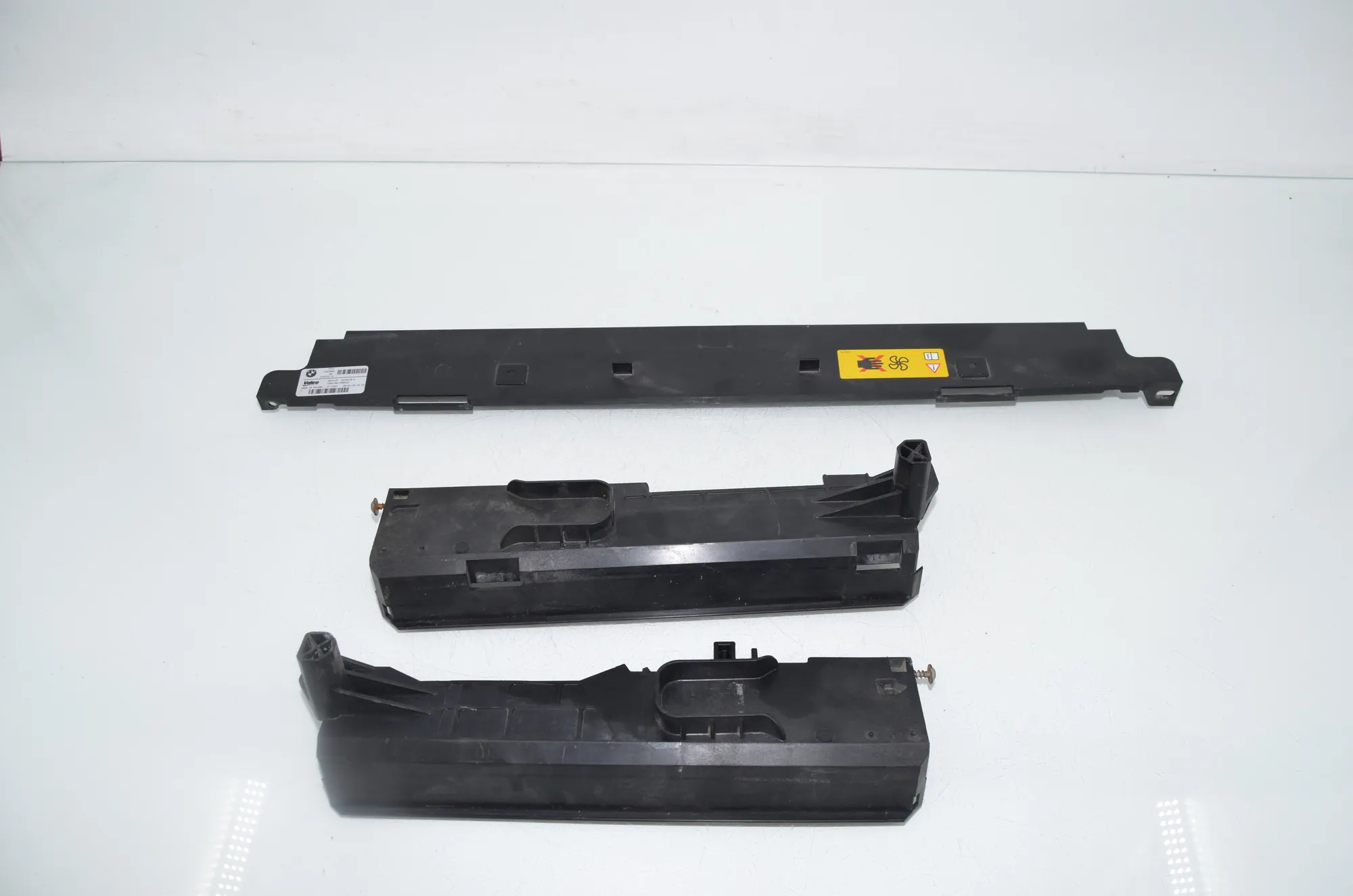Radiator Holder – OEM 7616025 · BMW i3 (I01) Hybrid 2014 – 2
