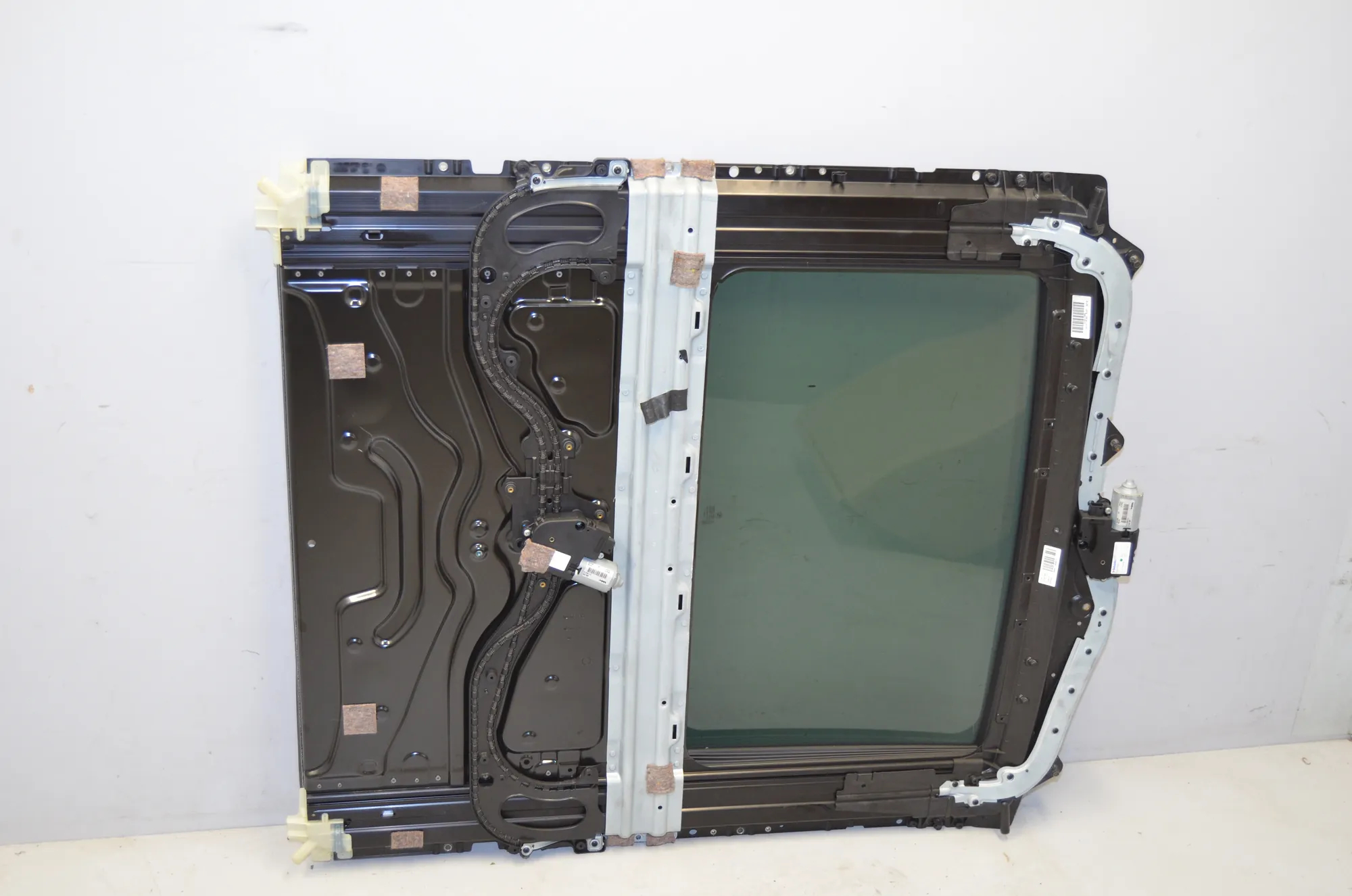 Sunroof – OEM 5B52A57 · BMW 7 (F01, F02) 750 i 2010 – 3