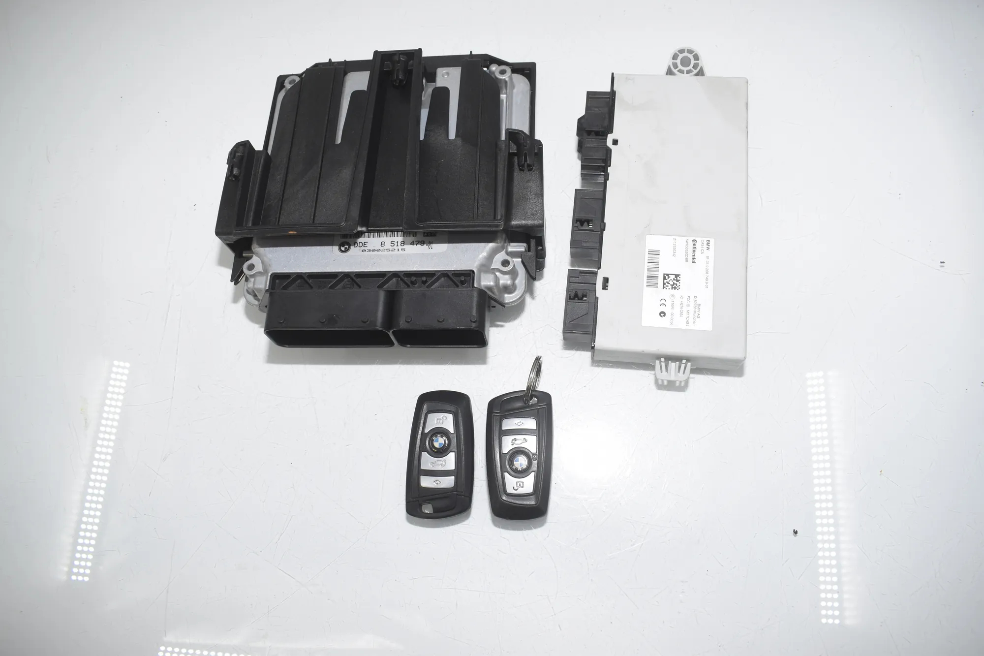 Engine Ignition ECU Set – OEM 8518479 · BMW 5 Touring (F11) 530 d xDrive 2011 – 2
