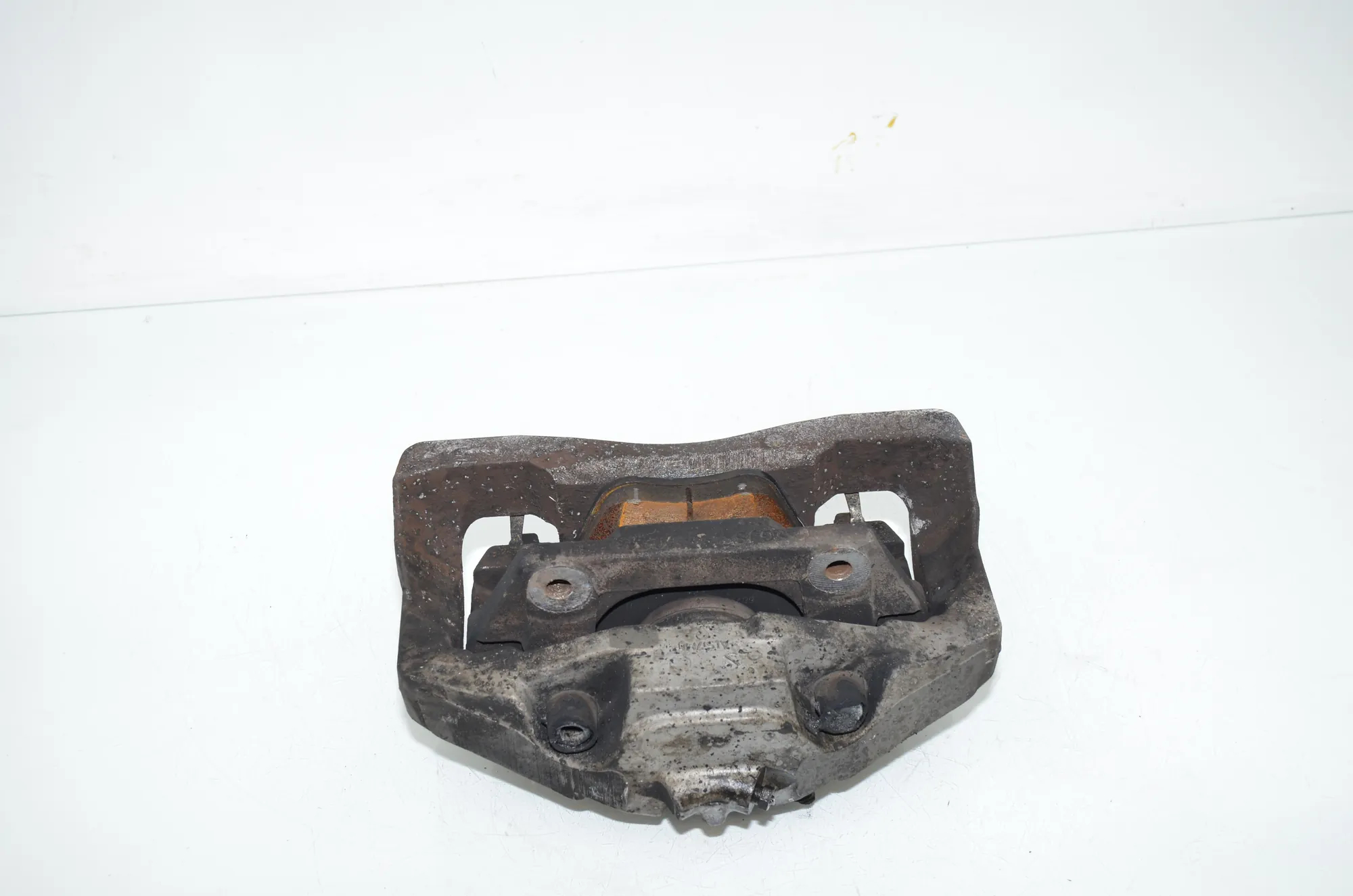 Front Right Brake Caliper – OEM 6786828 · BMW 7 (F01, F02) 750 i 2010 – 3