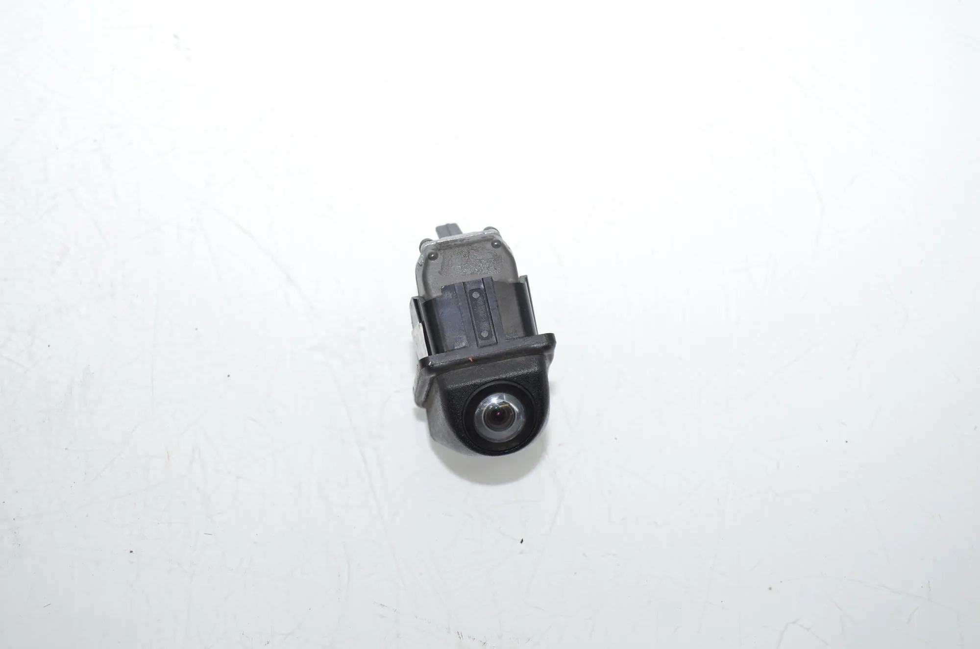 Rear View Camera – OEM 9240988 · BMW 7 (F01, F02) 750 i 2010 – 6