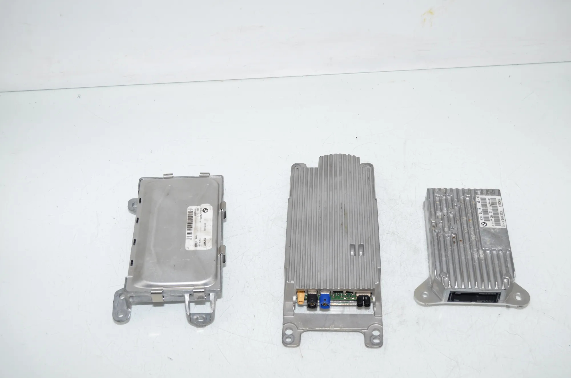 Other Control Units – OEM 6799592 · BMW 7 (F01, F02) 750 i 2010