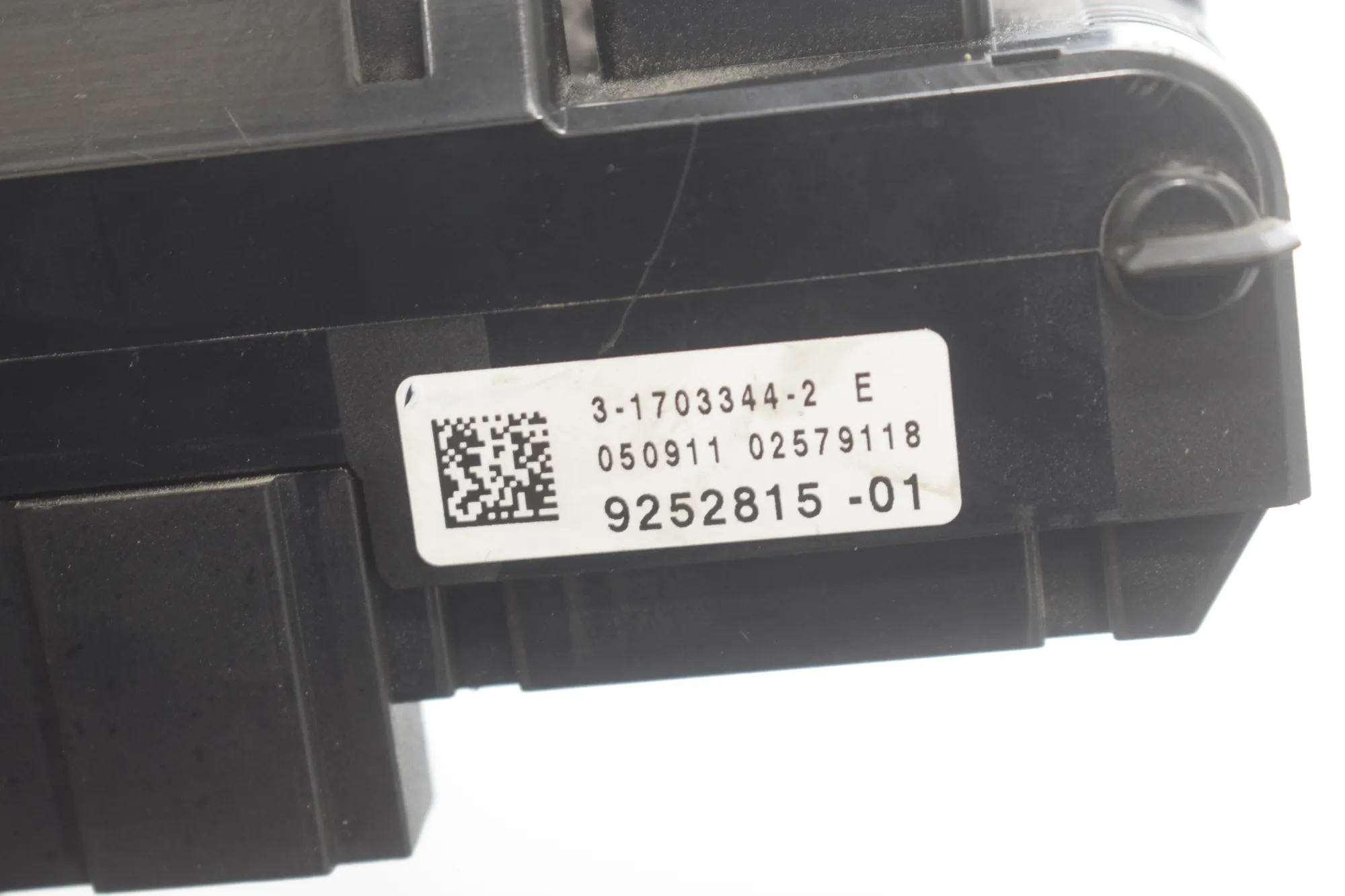 Fuse Box – OEM 9252813 · BMW 5 Touring (F11) 530 d xDrive 2011 – 4
