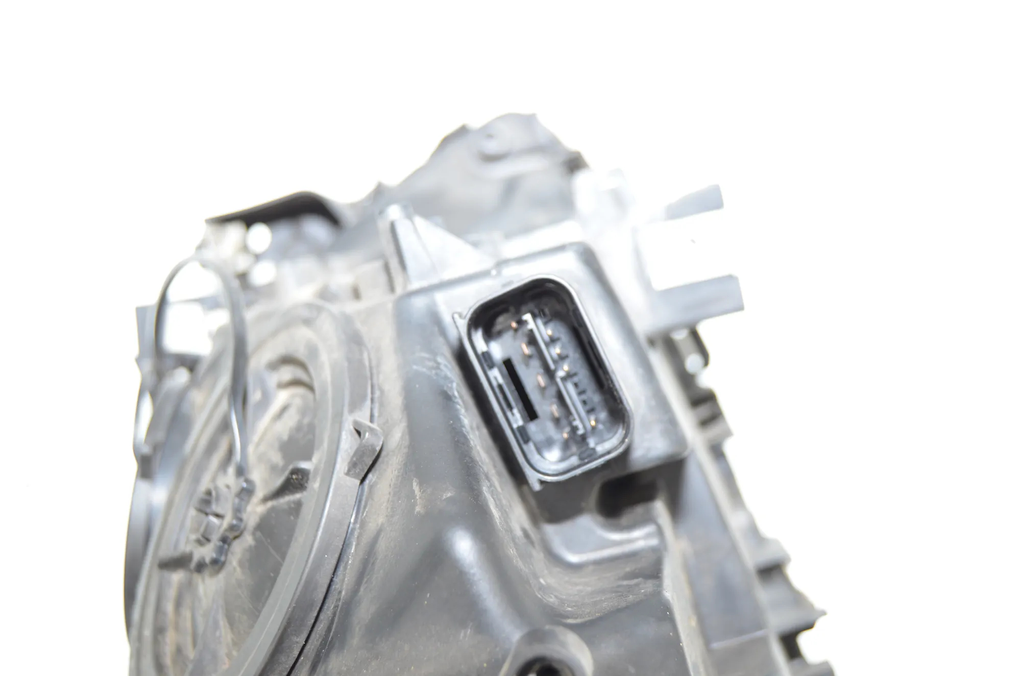 Front Left Headlight – OEM 7182149 · BMW 7 (F01, F02) 750 i 2010 – 6