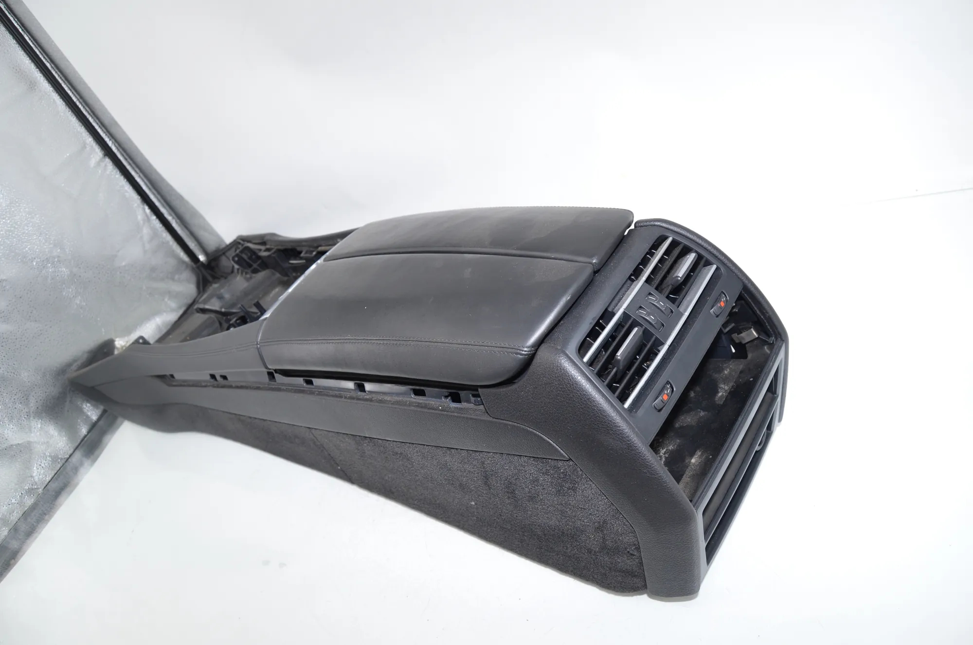 Center Console – OEM 9171248 · BMW 7 (F01, F02) 750 i 2010 – 2
