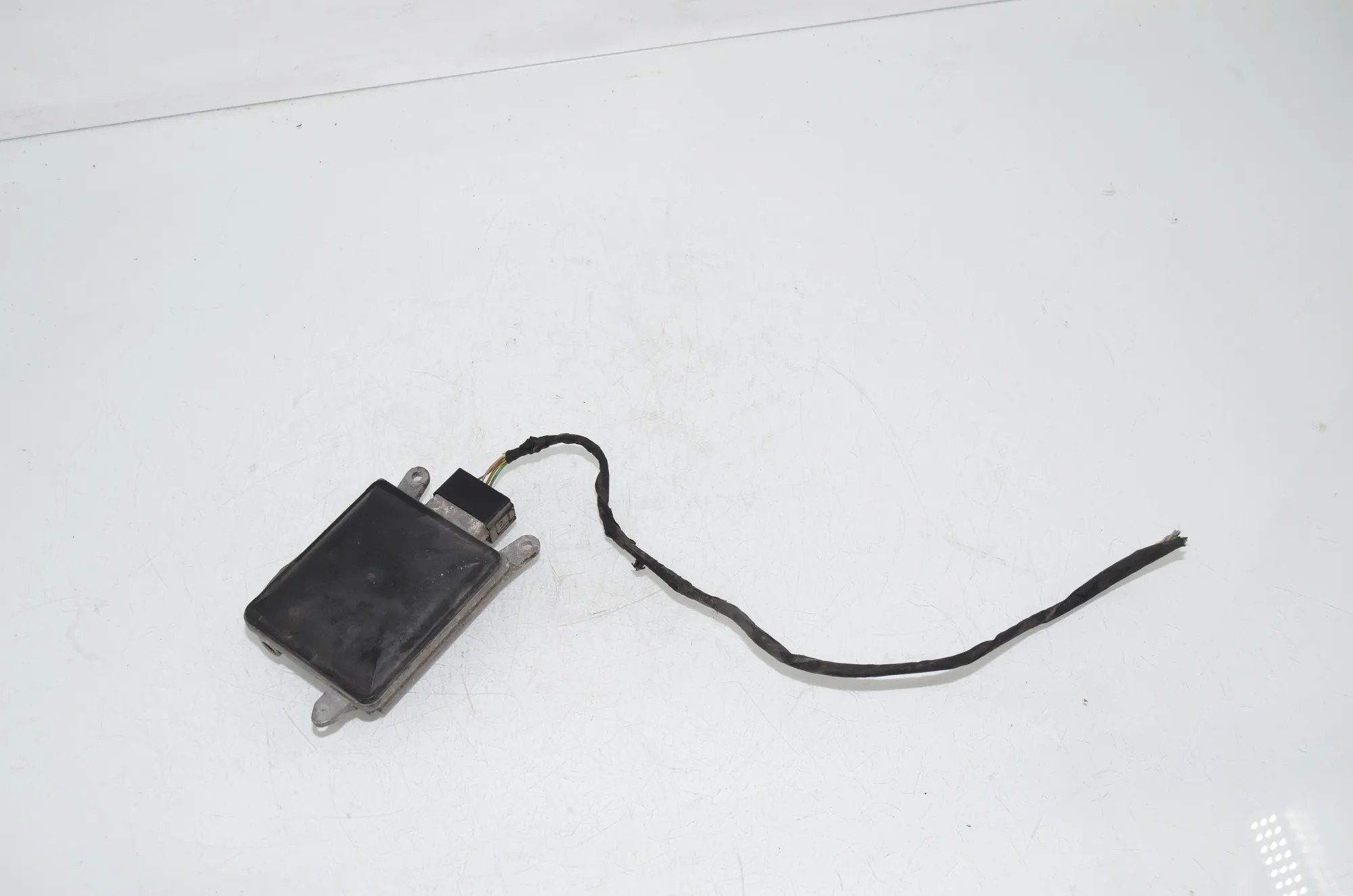 Blind Spot Control Module – OEM 6795774 · BMW 7 (F01, F02) 750 i 2010