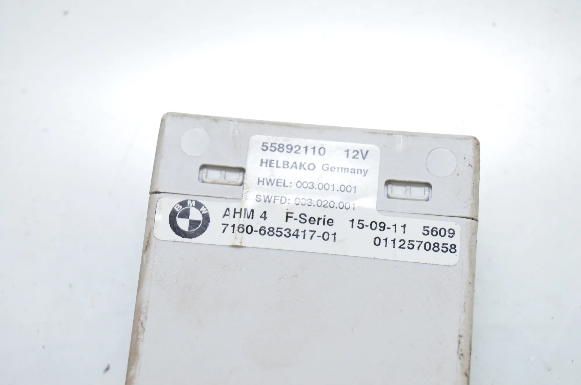 Antenna Amplifier – OEM 6935024 · BMW 5 Touring (F11) 530 d xDrive 2011 – 10