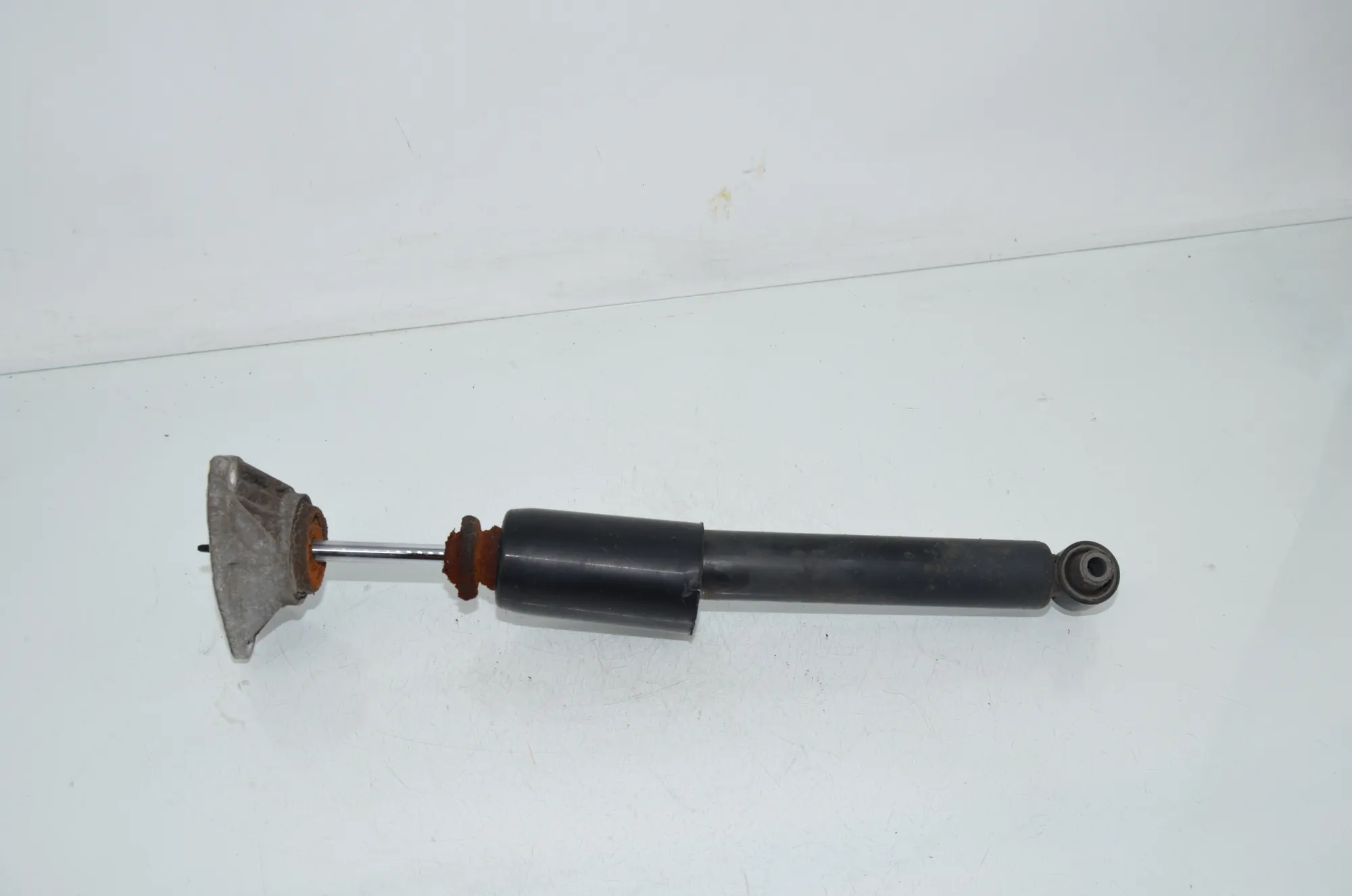Rear Left Shock Absorber – OEM 6873791 · BMW 4 Gran Coupe (F36) 430 d 2016 – 3