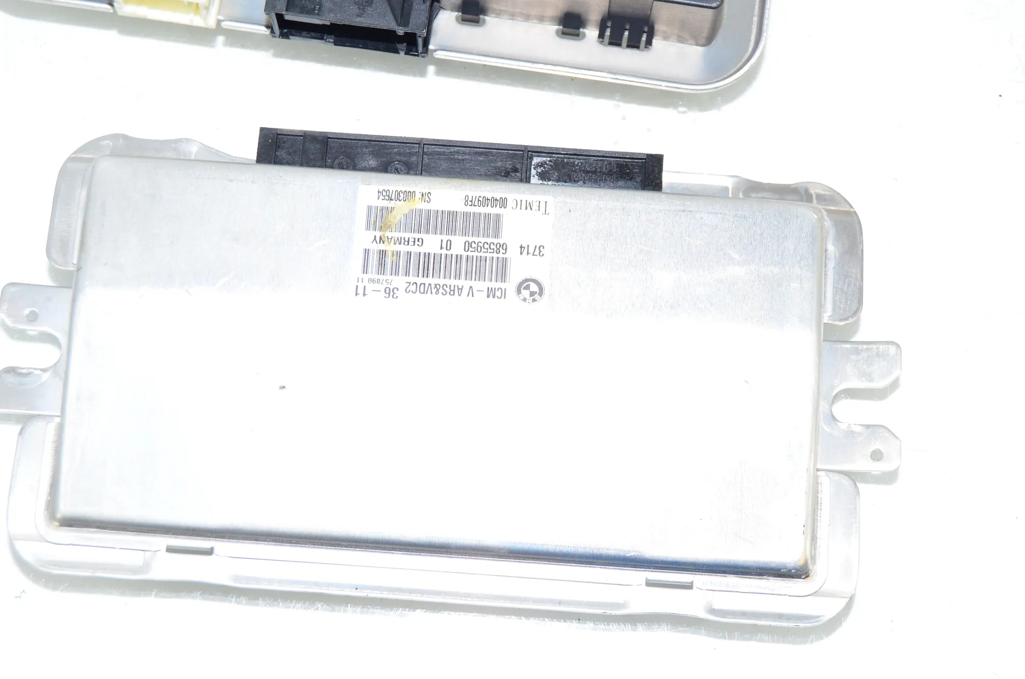 Other Control Units – OEM 9267468 · BMW 5 Touring (F11) 530 d xDrive 2011 – 5