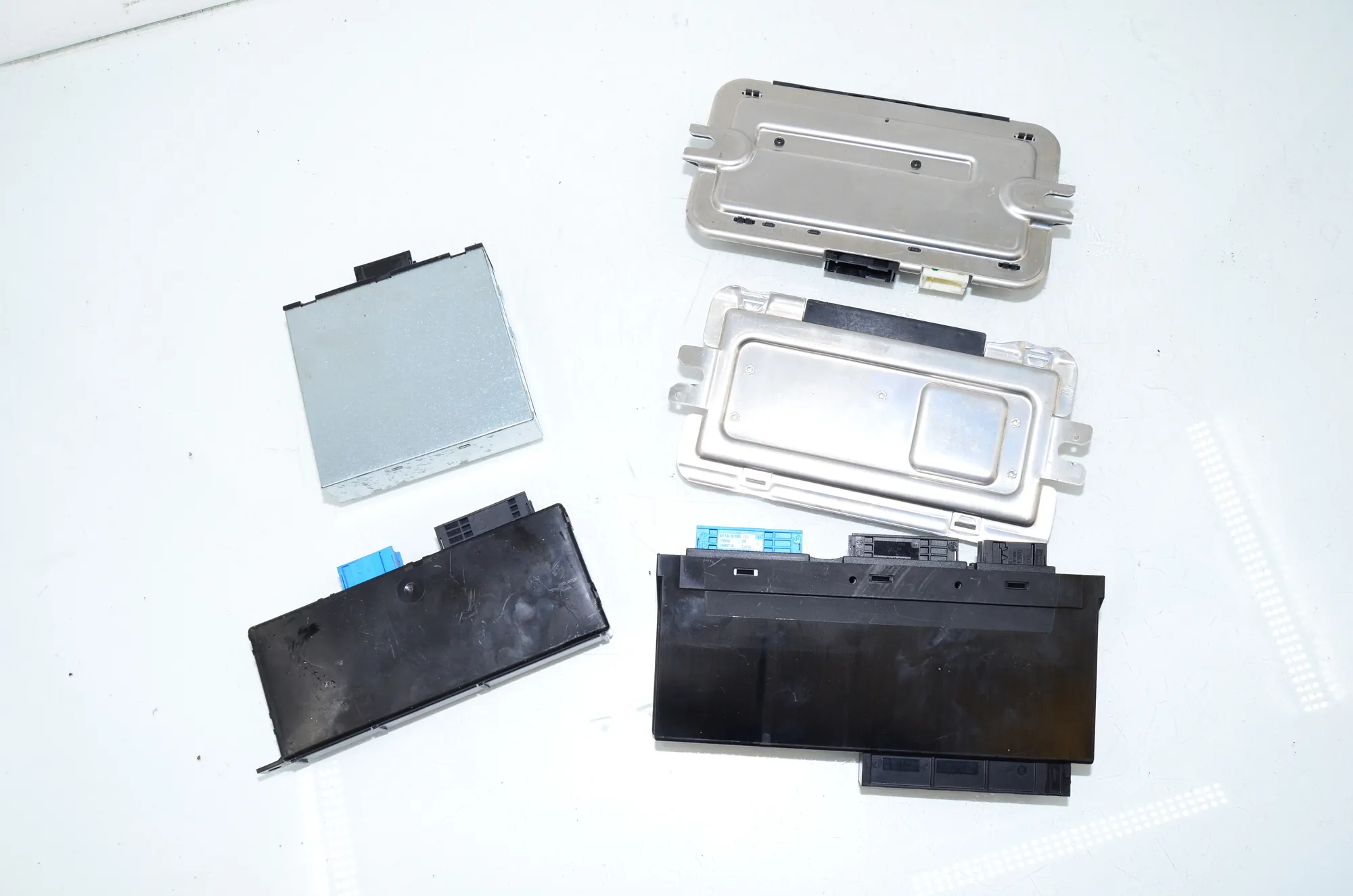 Other Control Units – OEM 9267468 · BMW 5 Touring (F11) 530 d xDrive 2011 – 7