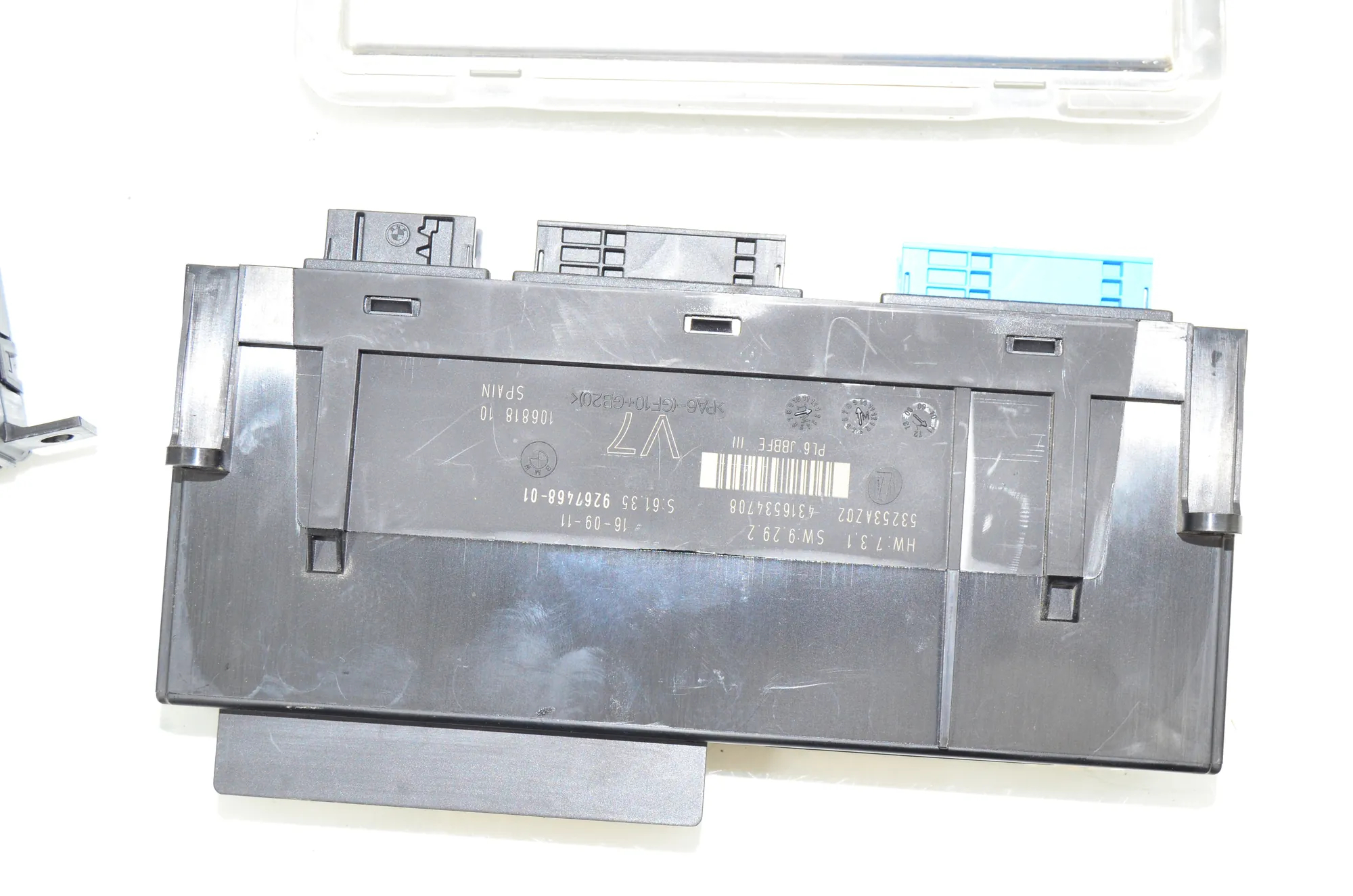 Other Control Units – OEM 9267468 · BMW 5 Touring (F11) 530 d xDrive 2011 – 6