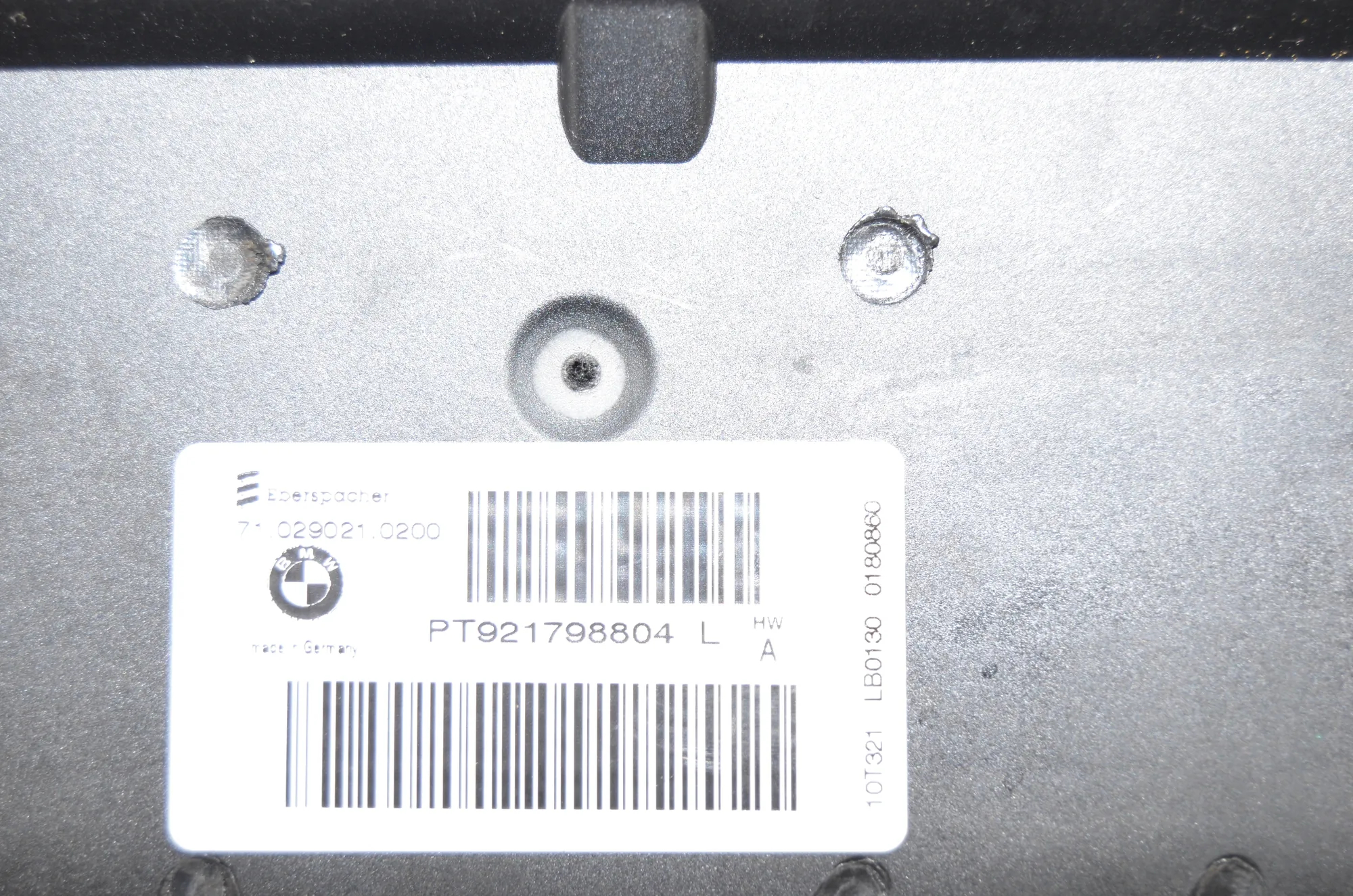 Interior Air Duct Channel – OEM 9217988 · BMW 7 (F01, F02) 750 i 2010 – 4