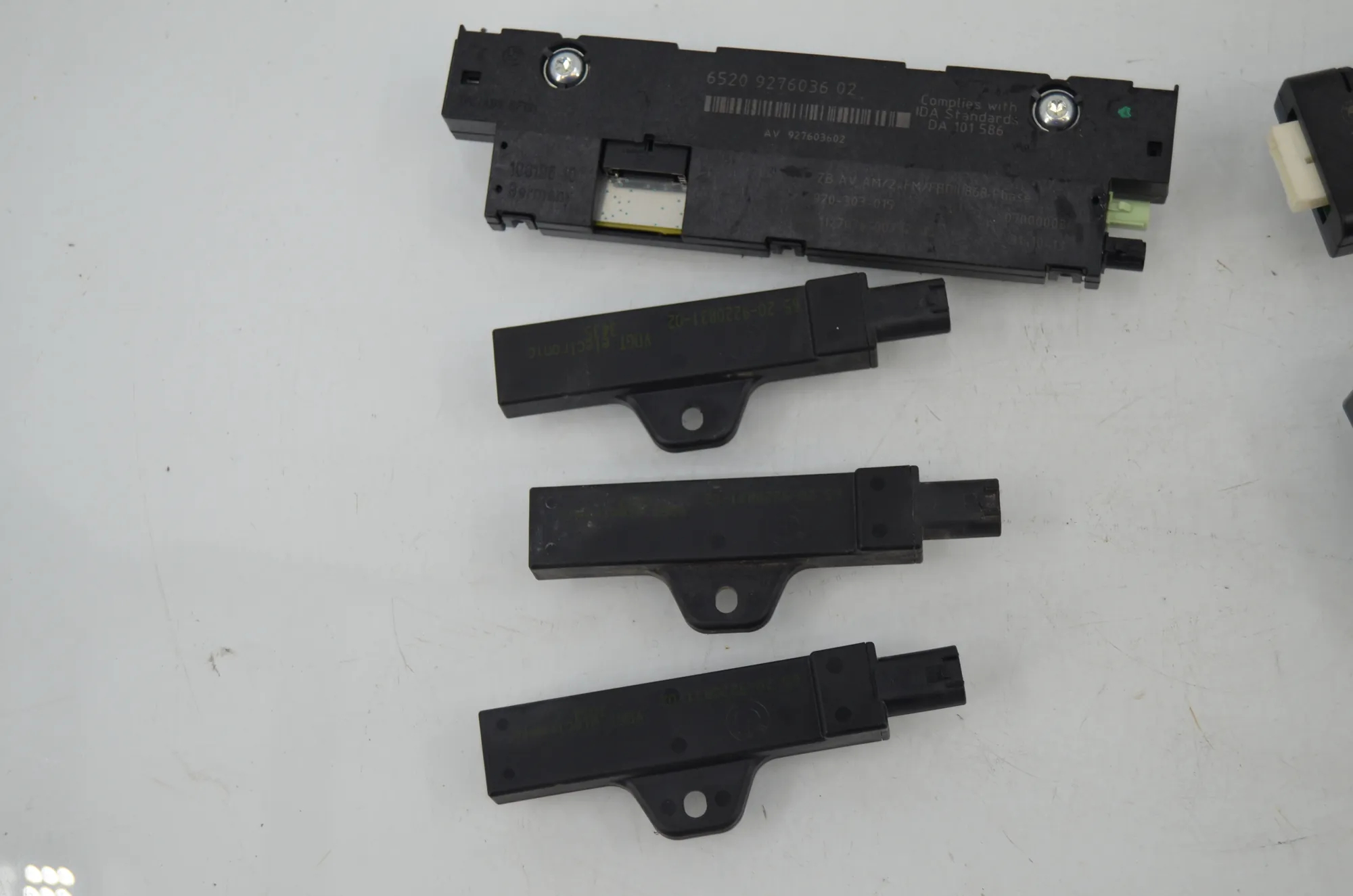 Antenna – OEM 9276036 · BMW 5 Touring (F11) 530 d 2013 – 2
