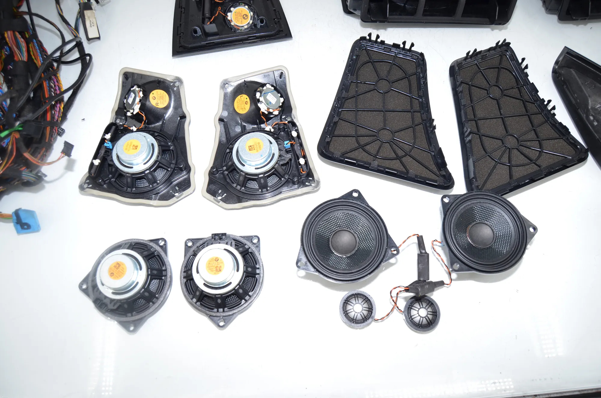 Sound Audio System Set – OEM 9240766 · BMW 7 (F01, F02) 750 i 2010 – 6