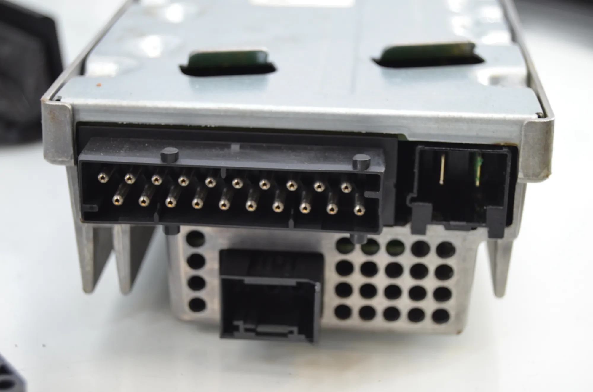 Sound Audio System Set – OEM 9240766 · BMW 7 (F01, F02) 750 i 2010 – 9