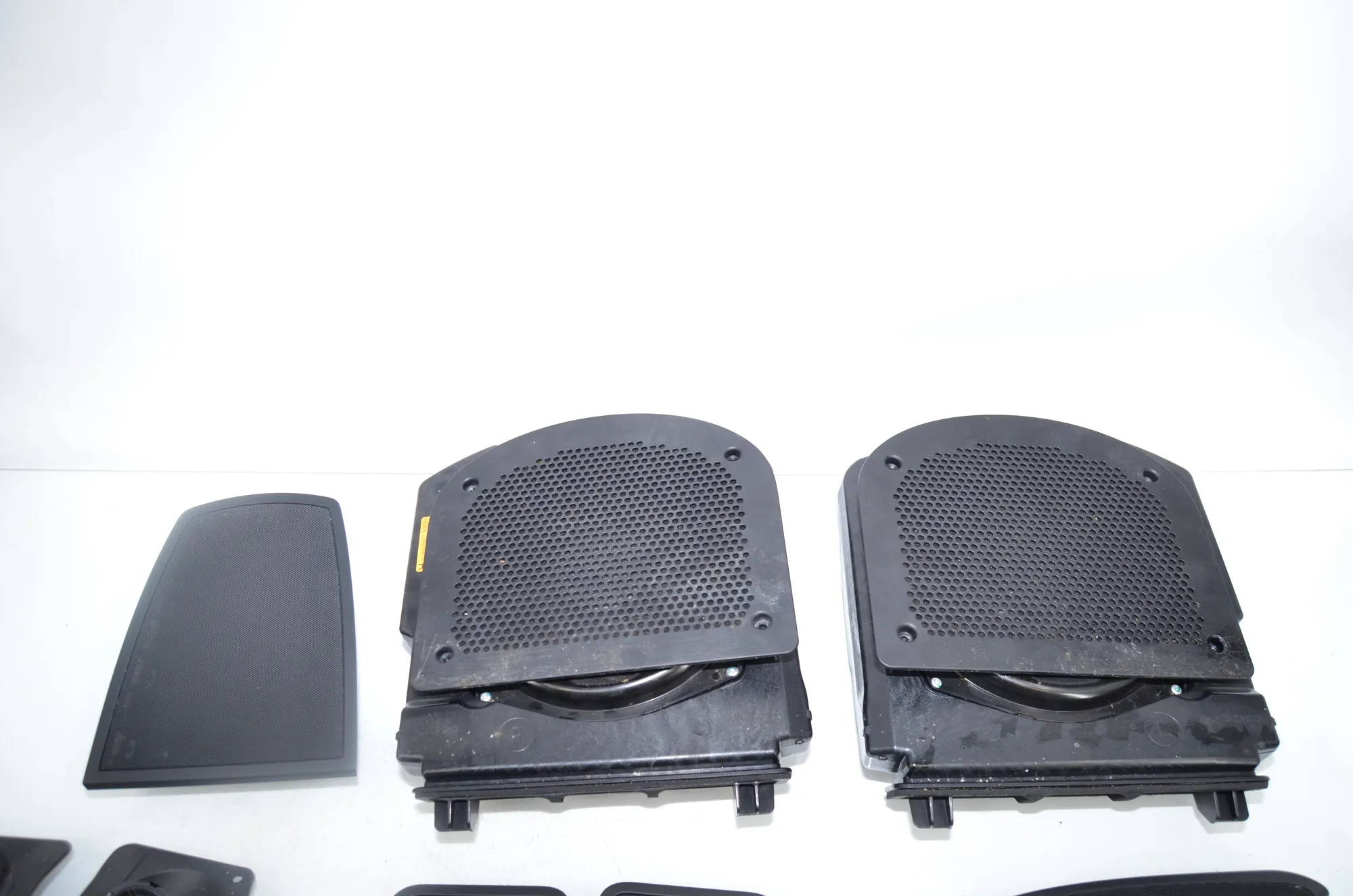 Sound Audio System Set – OEM 9240766 · BMW 7 (F01, F02) 750 i 2010 – 3