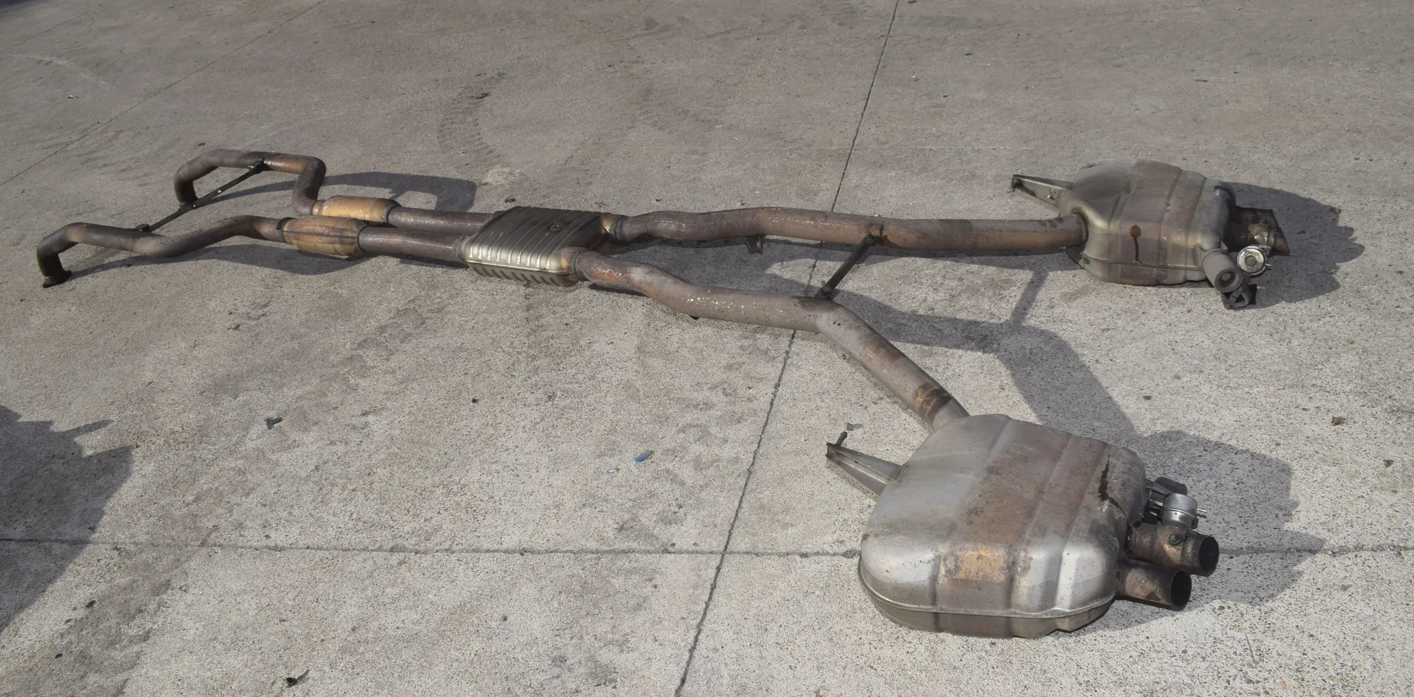 Exhaust – OEM 7578189 · BMW 7 (F01, F02) 750 i 2010 – 3