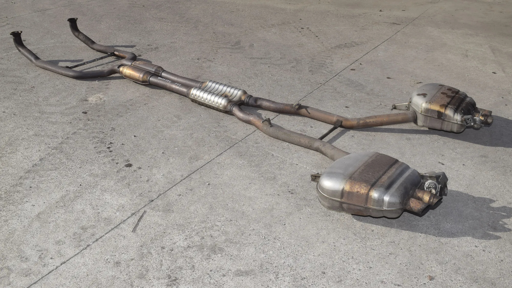 Exhaust – OEM 7578189 · BMW 7 (F01, F02) 750 i 2010