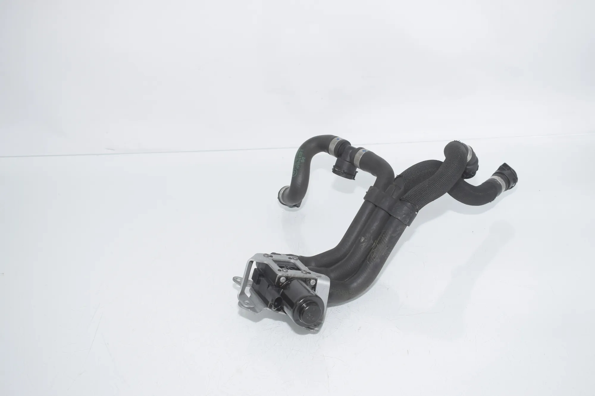 Auxiliary Water Pump – OEM 8512236 · BMW 5 Touring (F11) 530 d 2013