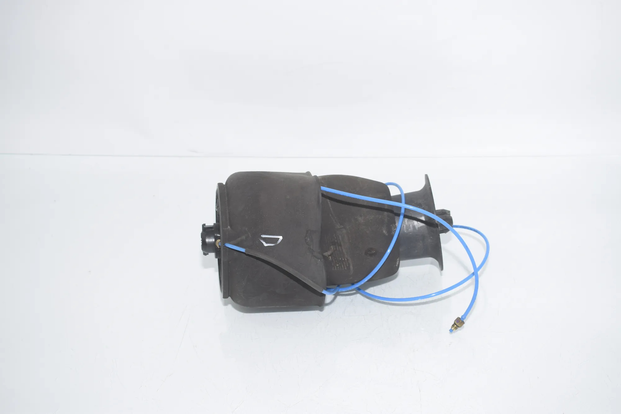 Rear Right Air Suspension Spring Bag – OEM 6784379 · BMW 5 Touring (F11) 530 d 2013