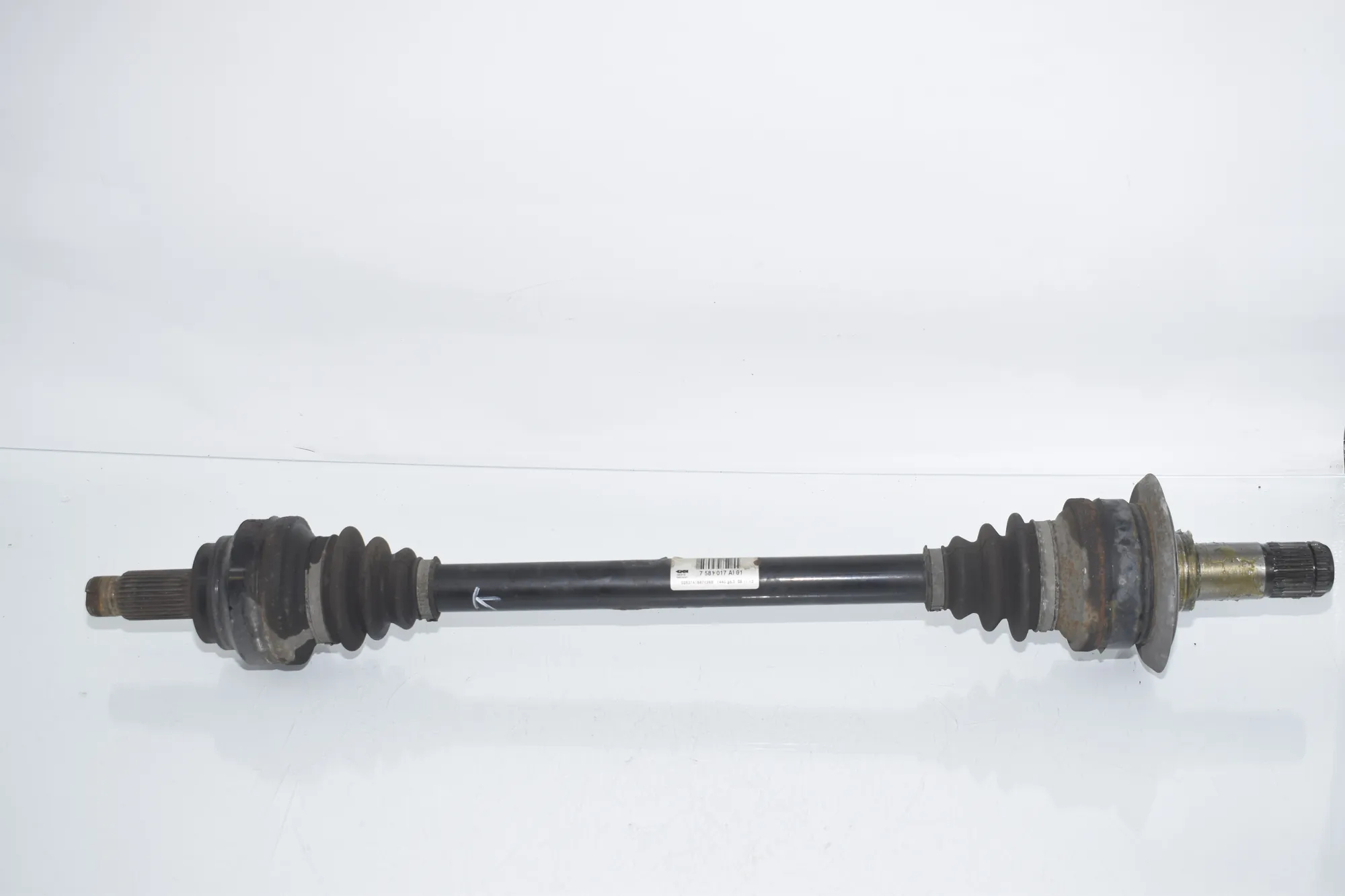 Rear Left Driveshaft – OEM 7581017 · BMW 5 Touring (F11) 530 d 2013