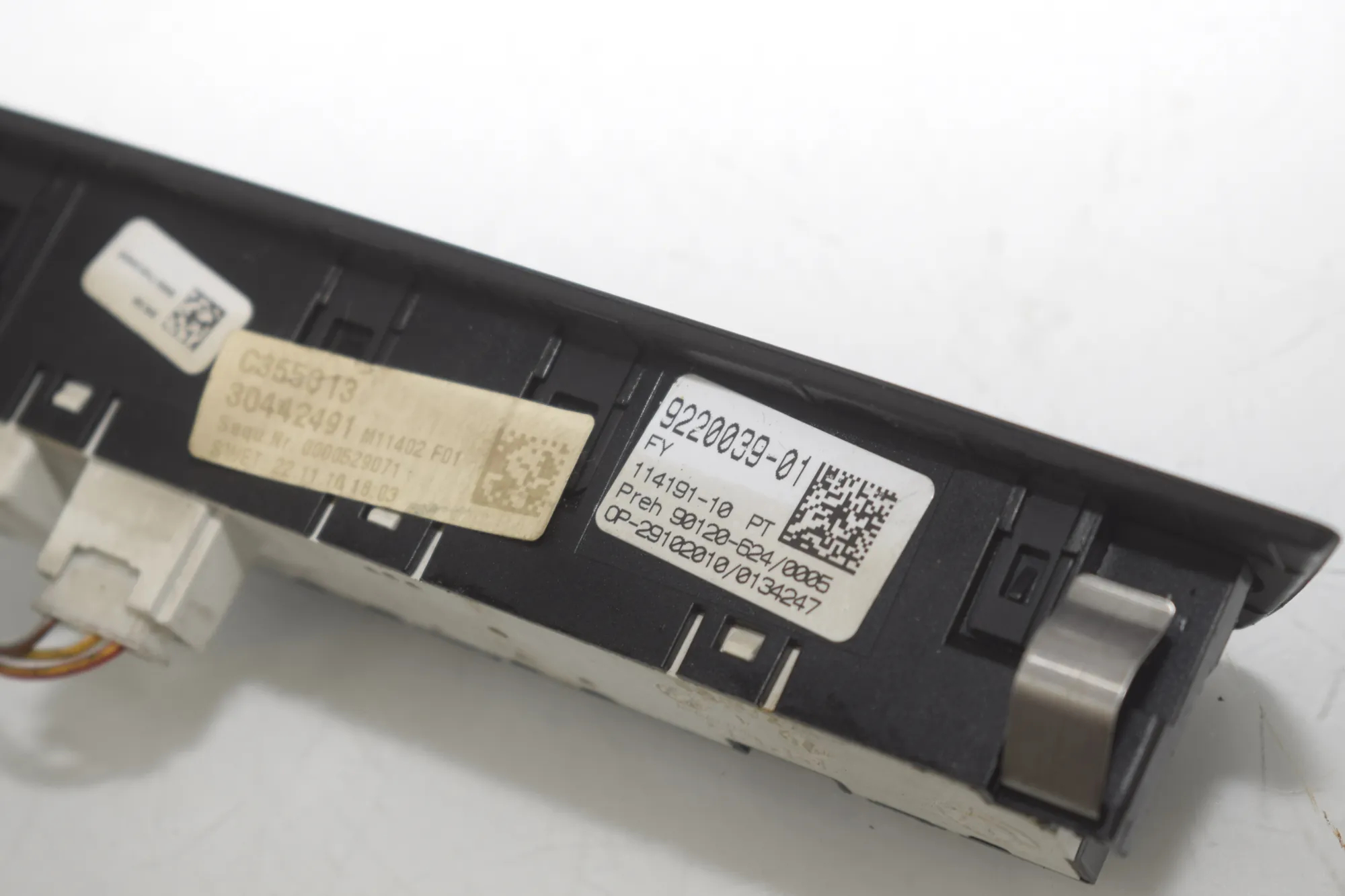 Distance Radar Sensor – OEM 9220039 · BMW 7 (F01, F02) 750 i 2010 – 5