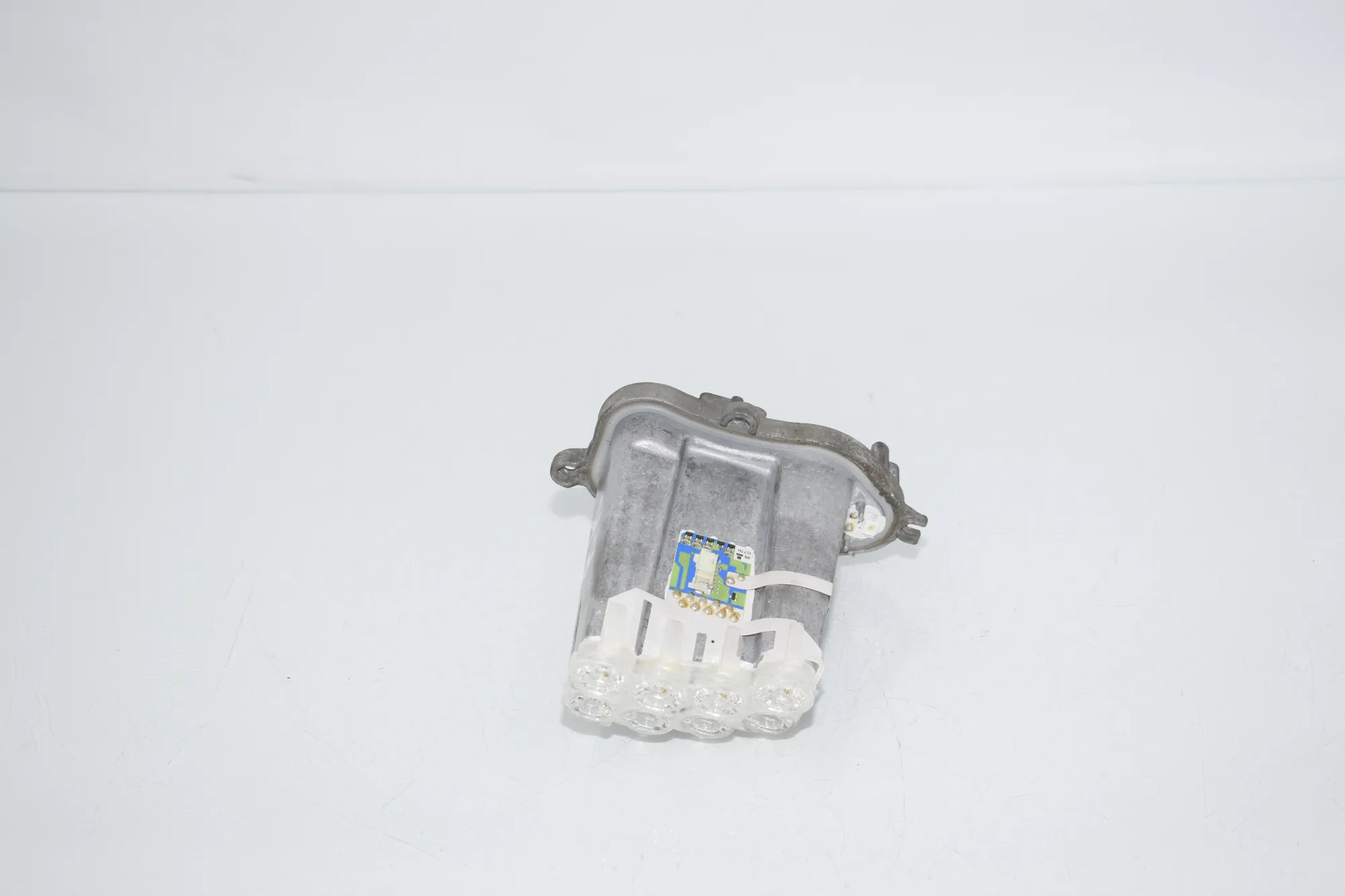 LED Lights Control Unit – OEM 7225231 · BMW 7 (F01, F02) 750 i 2010 – 3