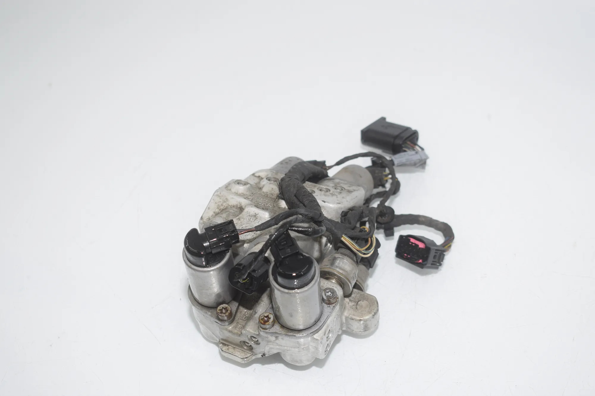 Hydraulic Valve Block – OEM 6775258 · BMW 7 (F01, F02) 750 i 2010 – 2