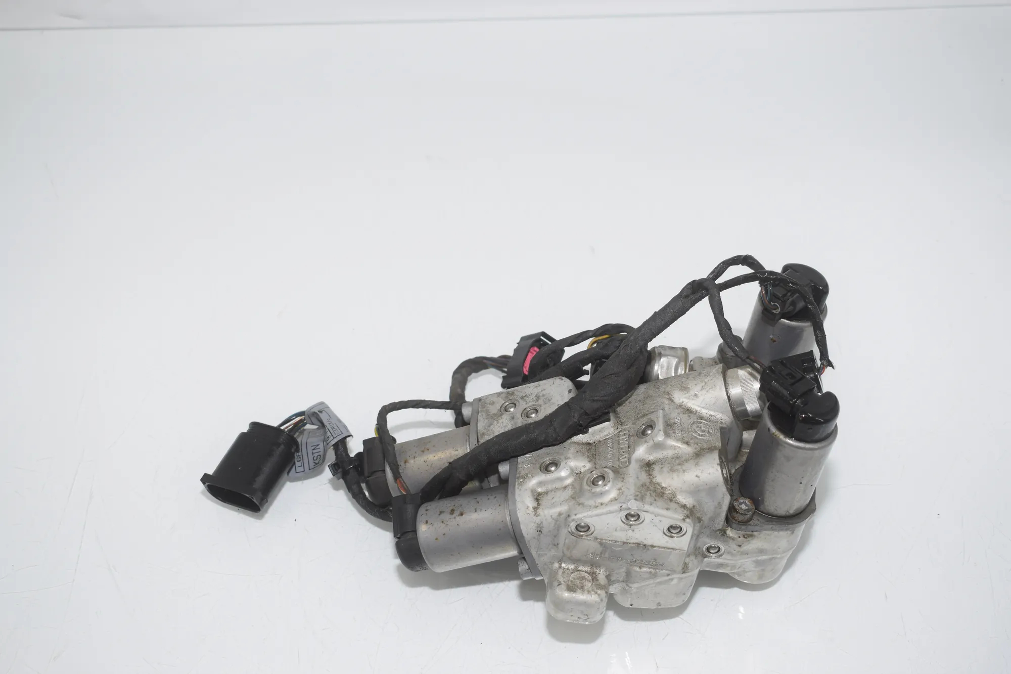 Hydraulic Valve Block – OEM 6775258 · BMW 7 (F01, F02) 750 i 2010