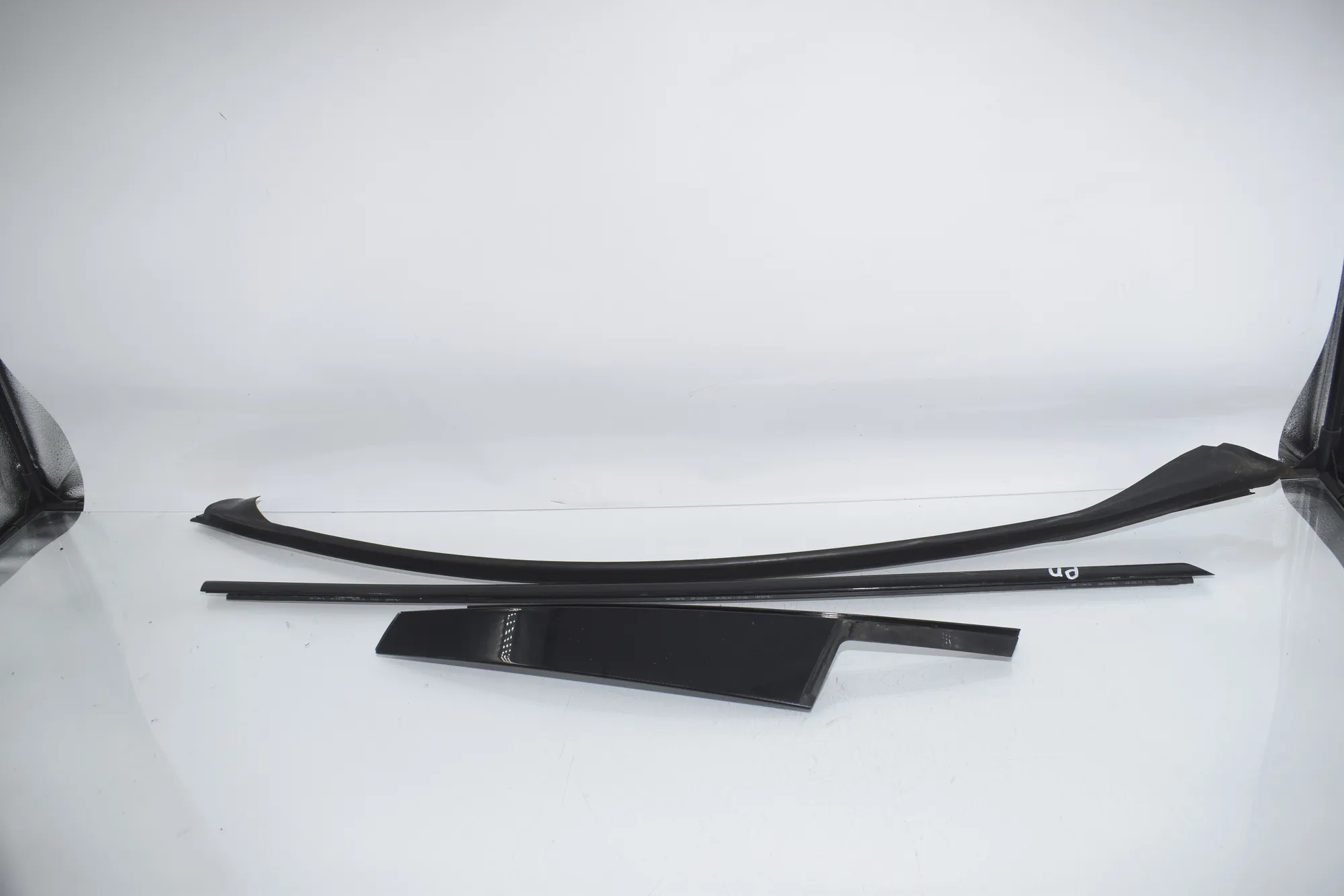 Exterior Trim Kit – OEM 7185230 · BMW 7 (F01, F02) 750 i 2010