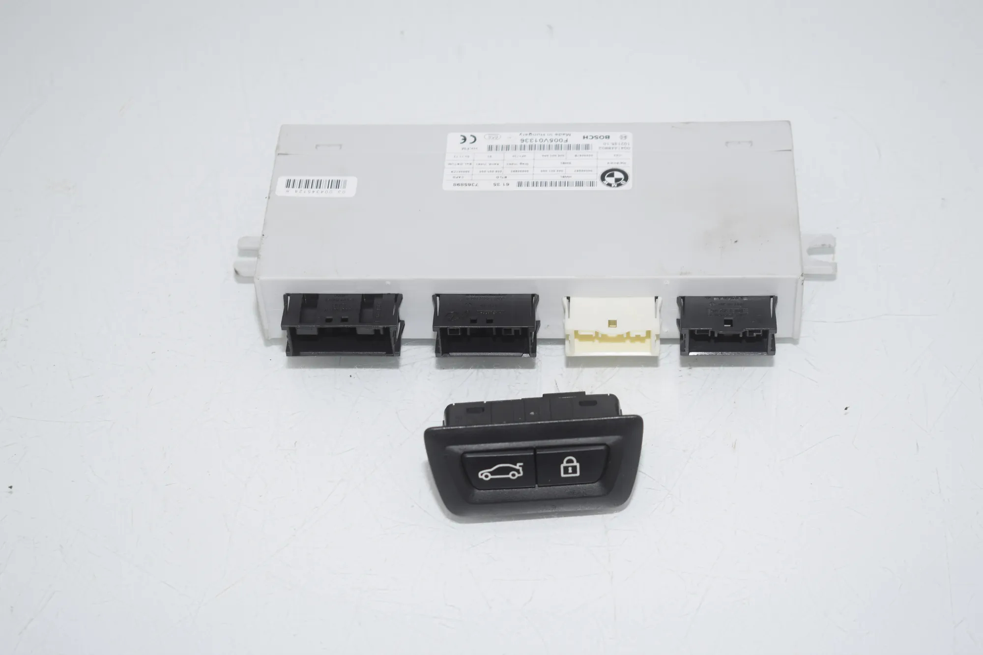 Tailgate Bootlid Control Unit – OEM 7365898 · BMW 5 Touring (F11) 530 d 2013