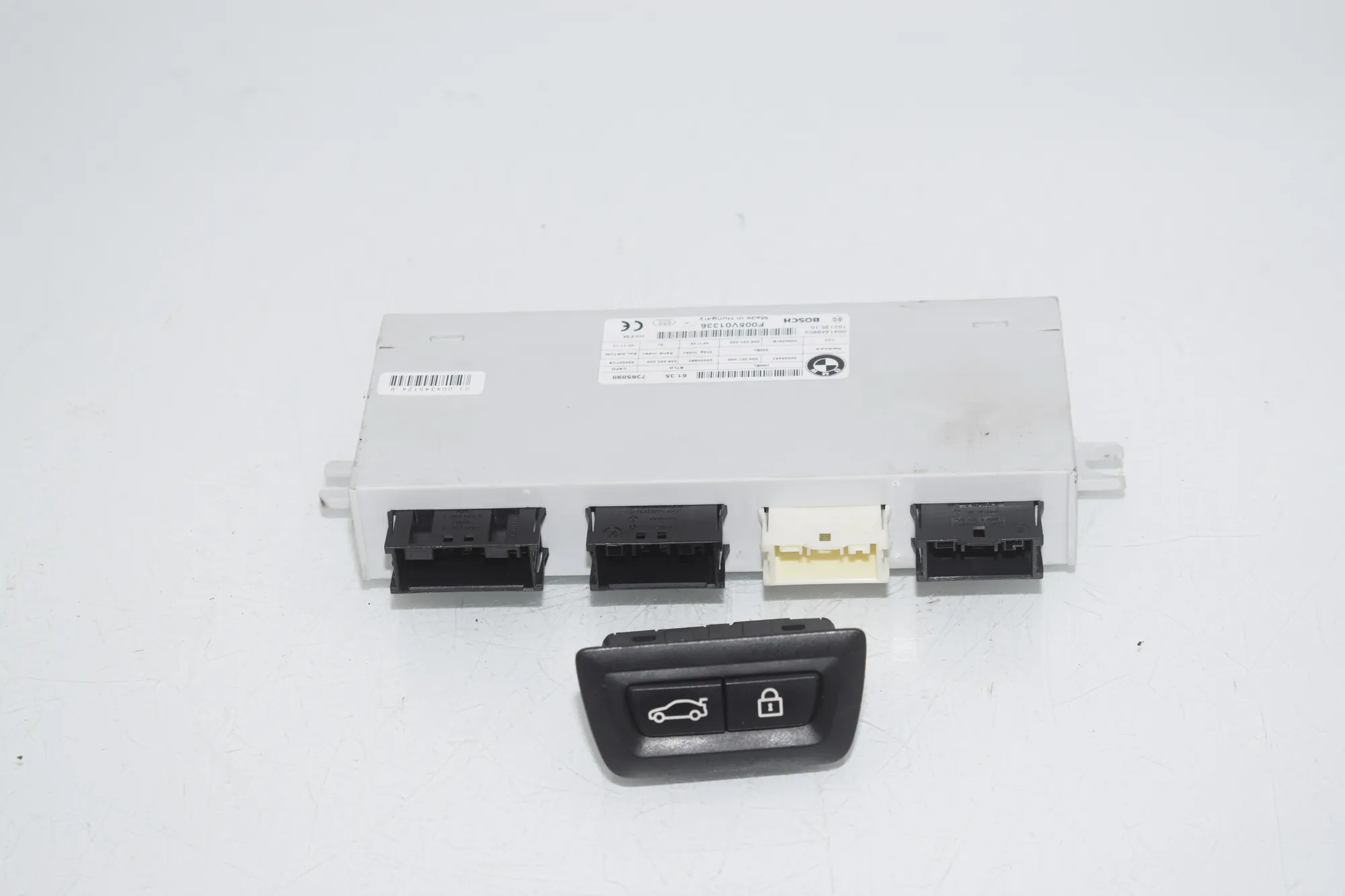 Tailgate Bootlid Control Unit – OEM 7365898 · BMW 5 Touring (F11) 530 d 2013 – 3