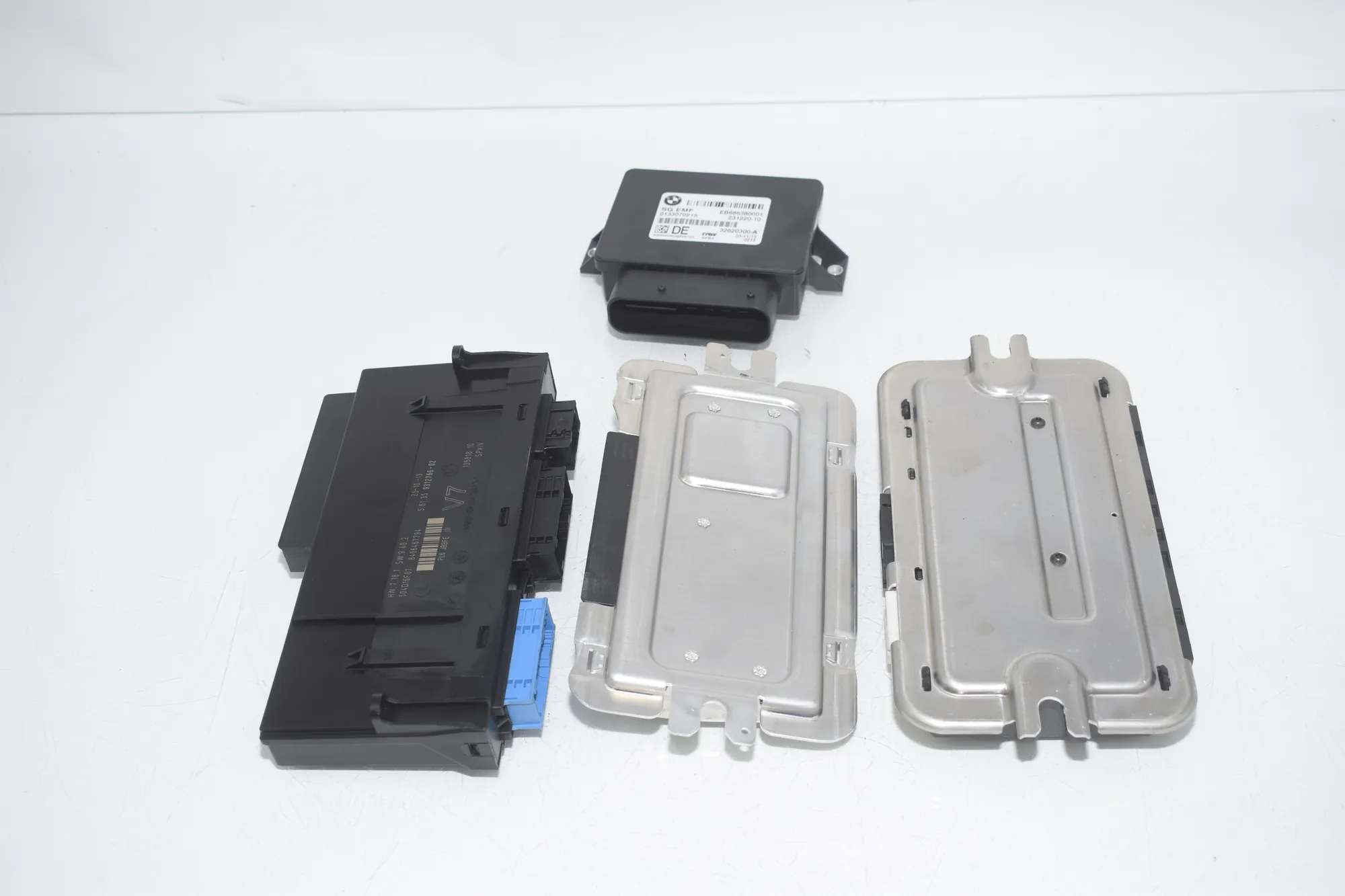 Other Control Units – OEM 9313929 · BMW 5 Touring (F11) 530 d 2013