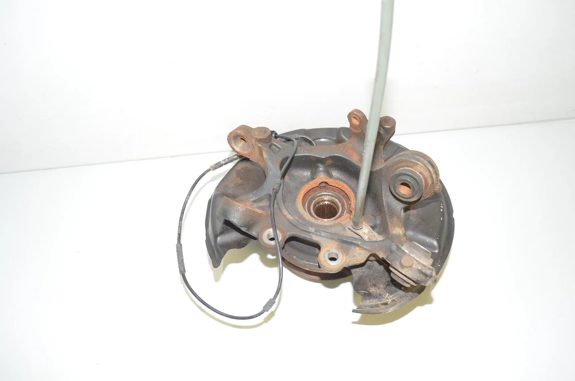 Front Right Wheel Hub – OEM 6792286 · BMW 2 Cabrio (F23) 220 i 2016 – 2