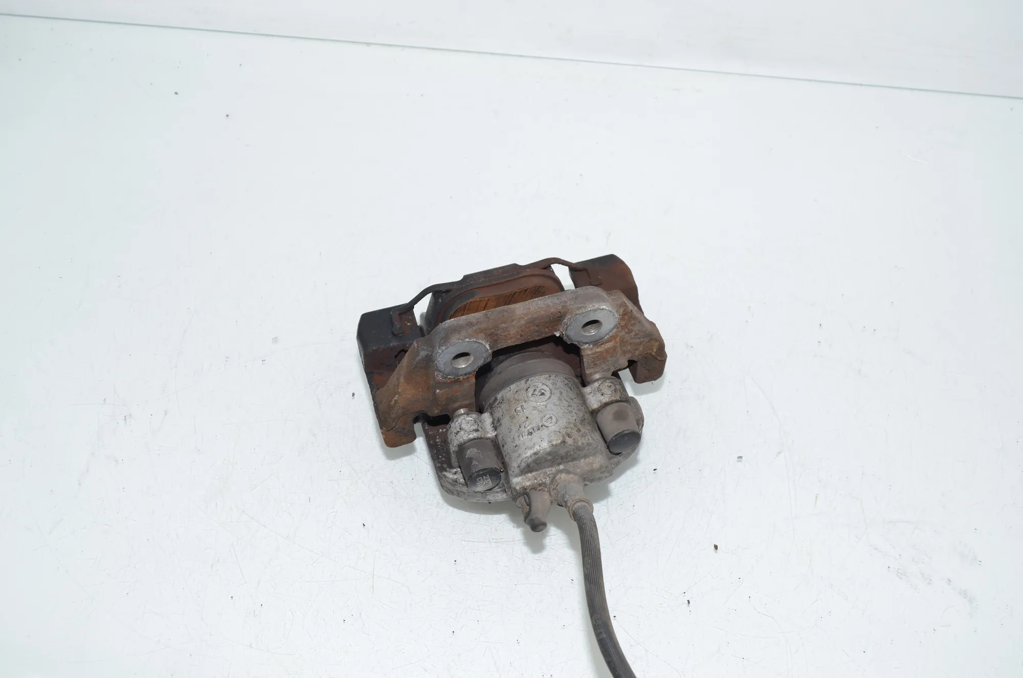 Rear Left Brake Caliper – OEM 6776789 · BMW X5 (F15, F85) M 50 d 2014 – 4