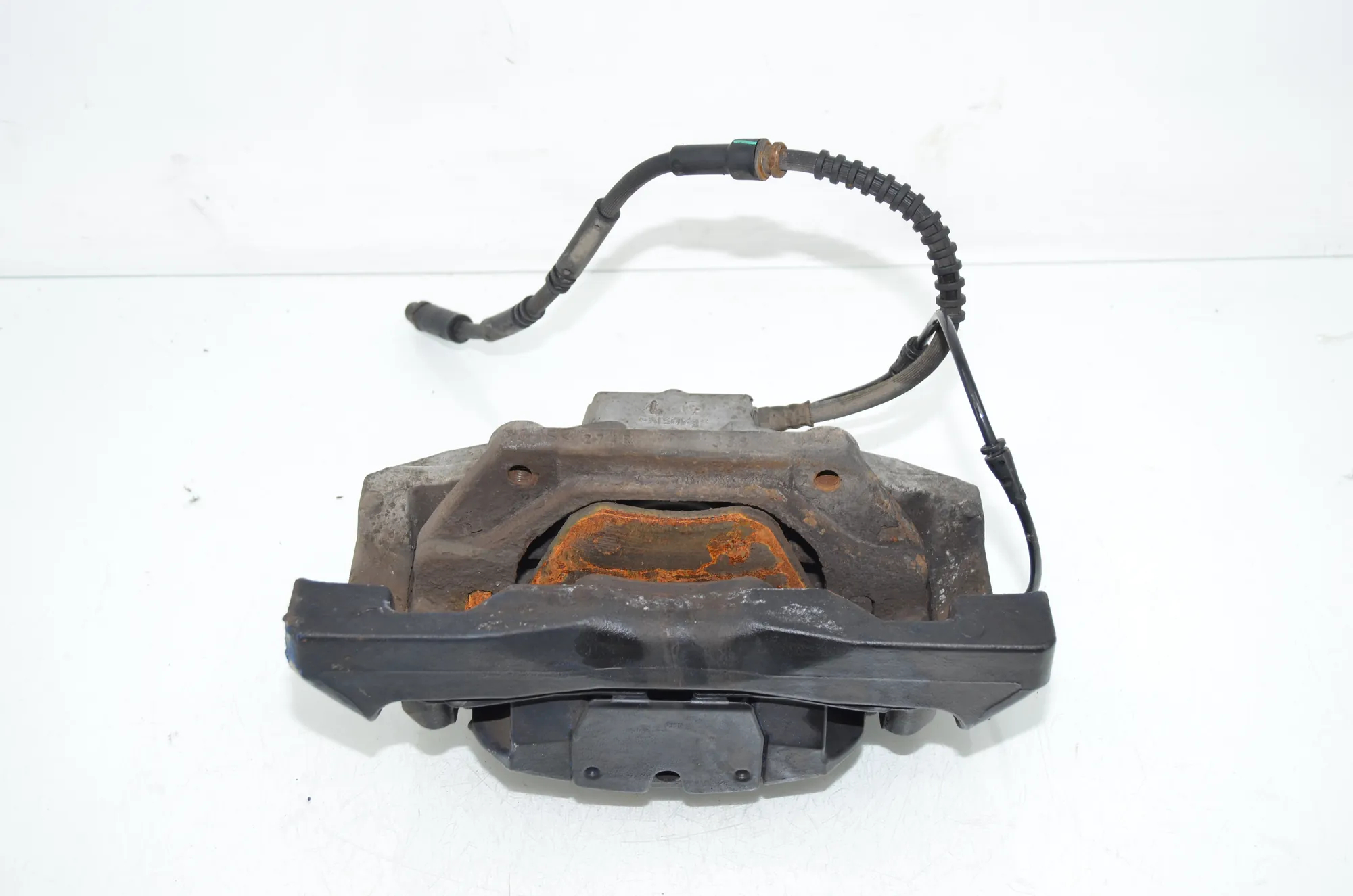 Front Left Brake Caliper – OEM 6788431 · BMW X5 (F15, F85) M 50 d 2014 – 3
