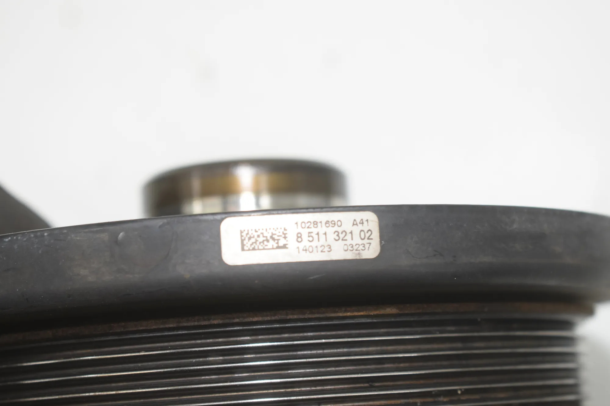 Crankshaft Pulley – OEM 8511321 · BMW X3 (F25) xDrive 30 d 2014 – 4