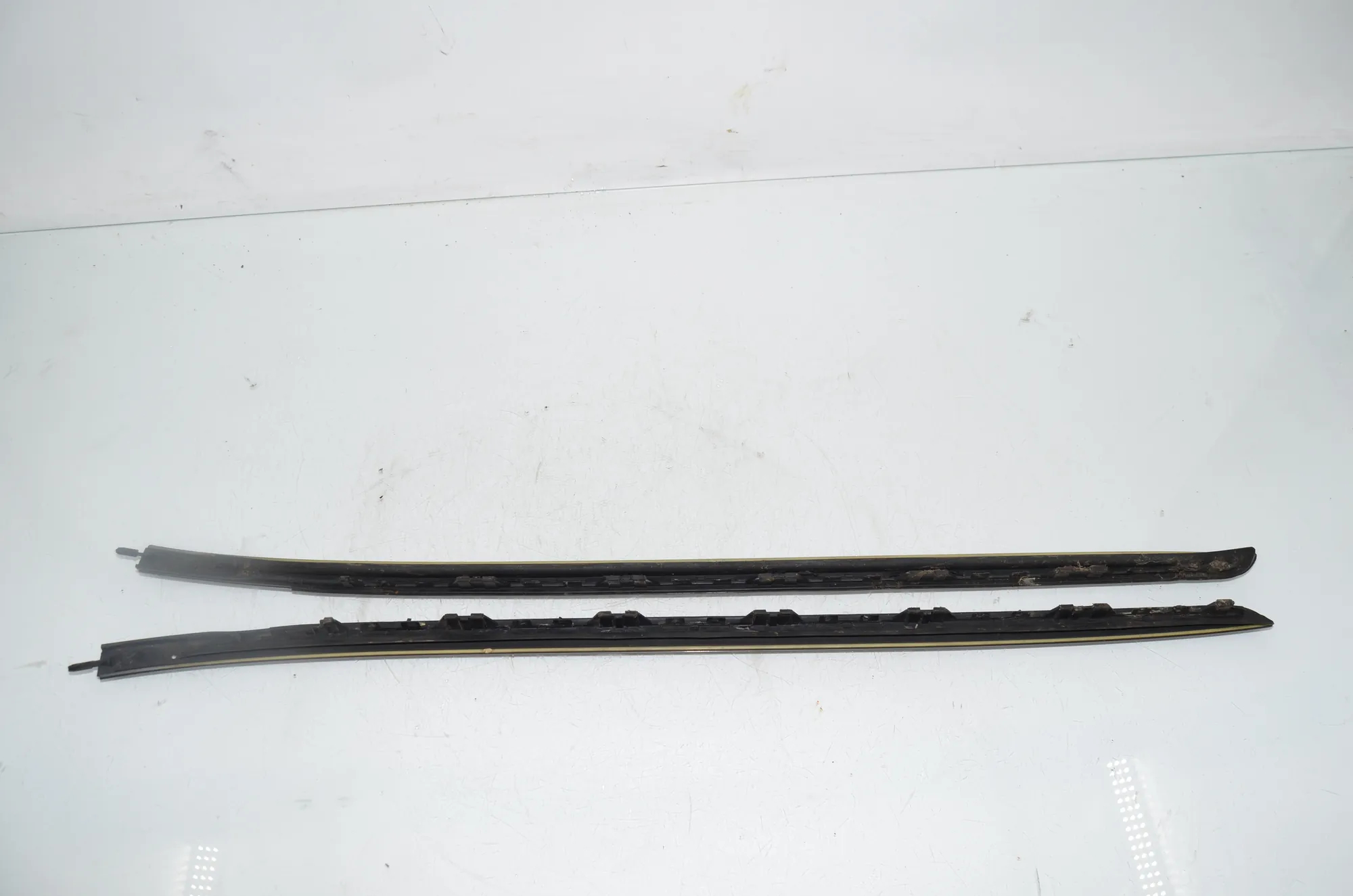 Front Windshield Trim – OEM 7387917 · BMW X5 (F15, F85) M 50 d 2014 – 4