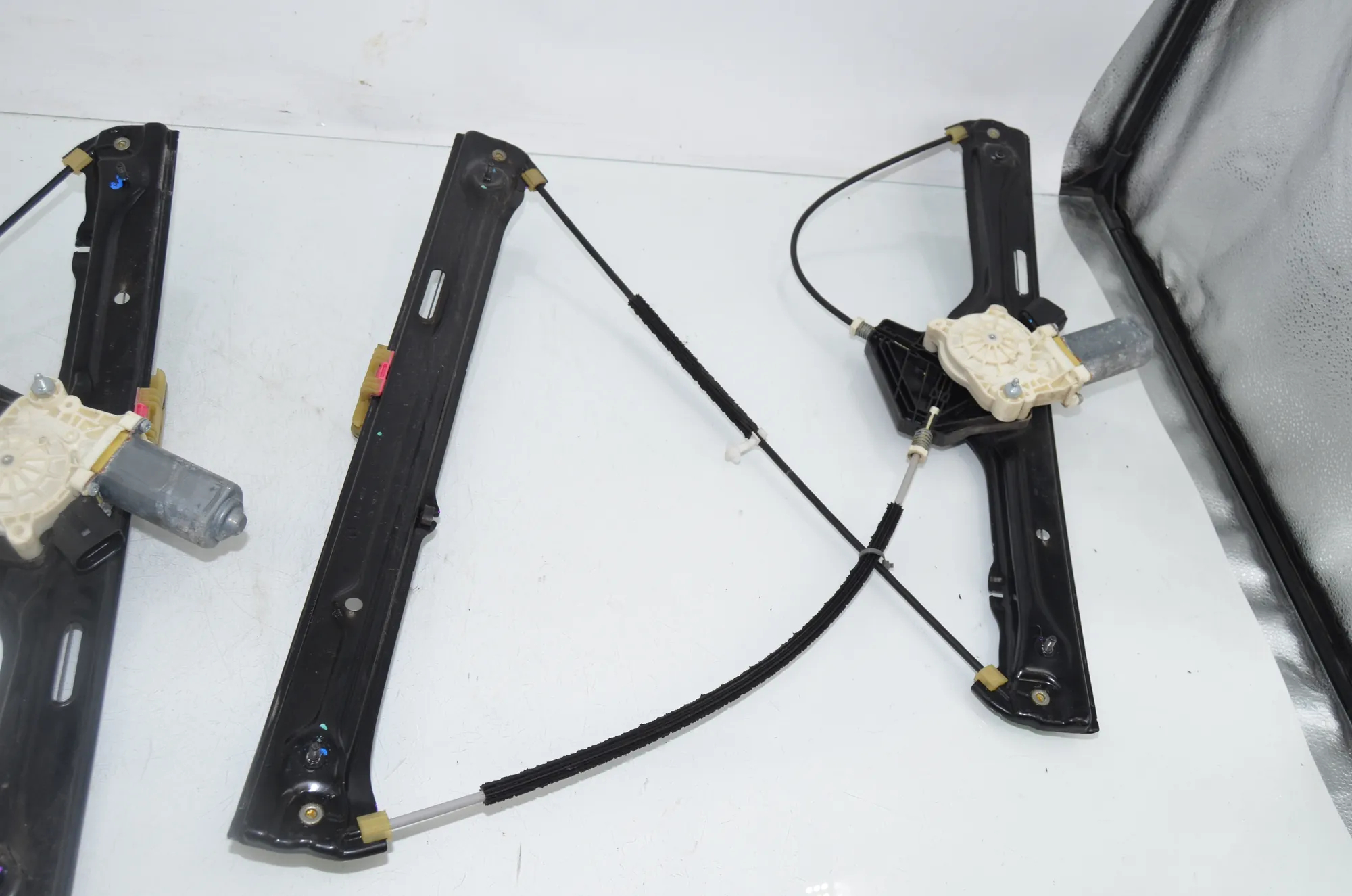 Front Left Door Window Regulator – OEM 7286483 · BMW X5 (F15, F85) M 50 d 2014 – 5