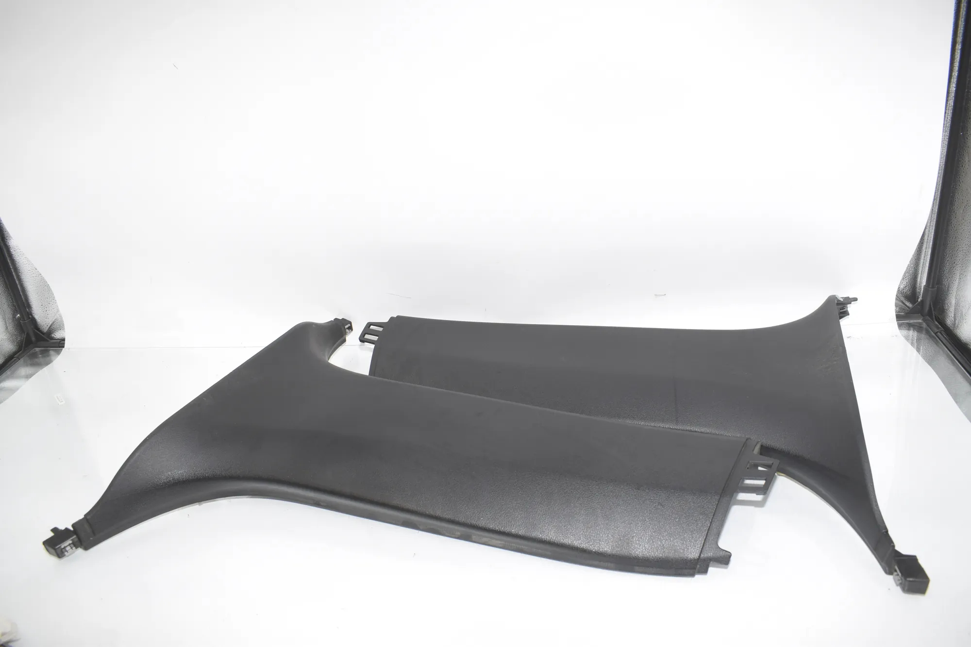 Left Side B Pillar Trim – OEM 7354305 · BMW X5 (F15, F85) M 50 d 2014 – 3