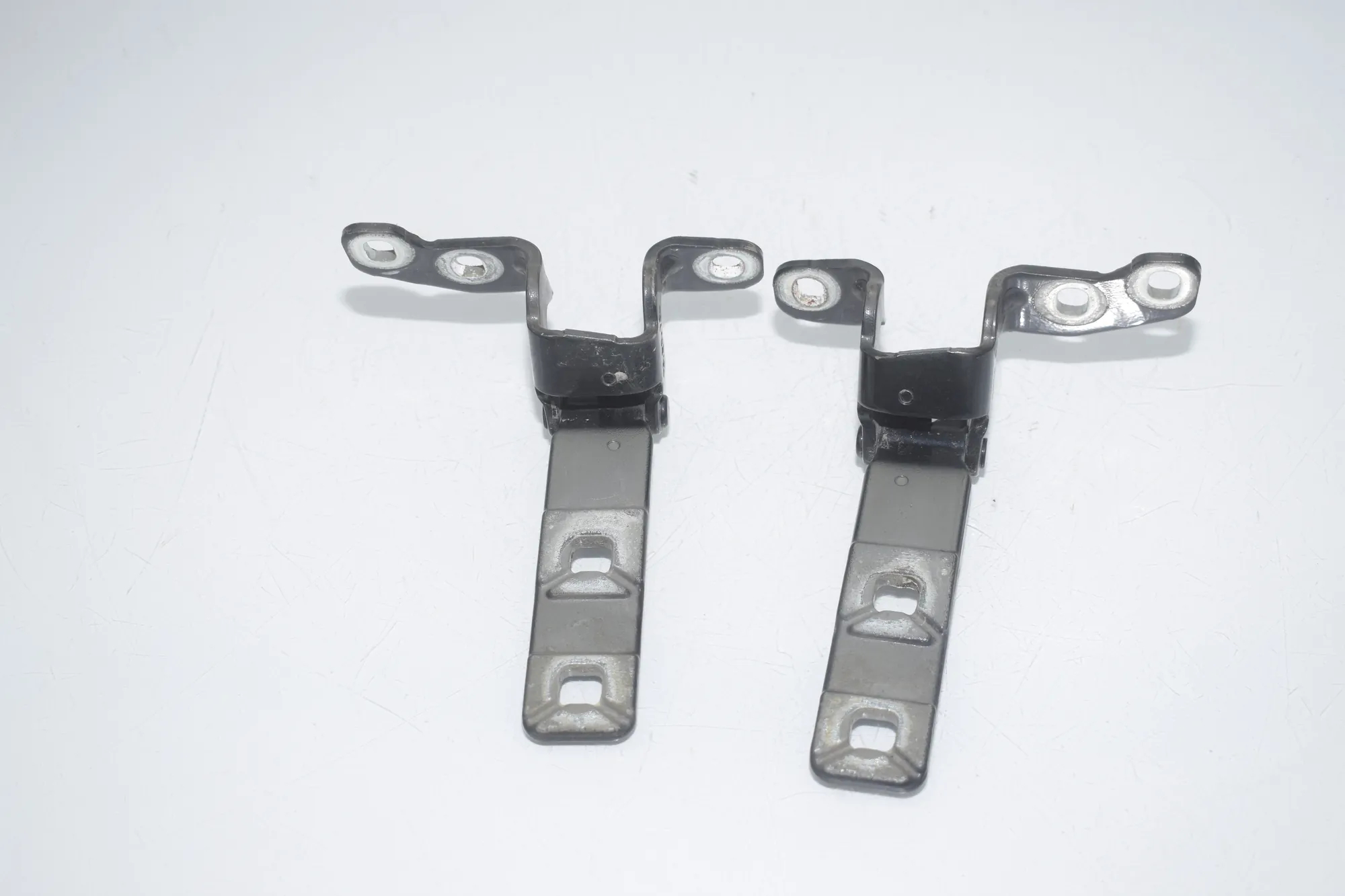 Left Side Bootlid Hinge – OEM 7294434 · BMW X5 (F15, F85) M 50 d 2014 – 3