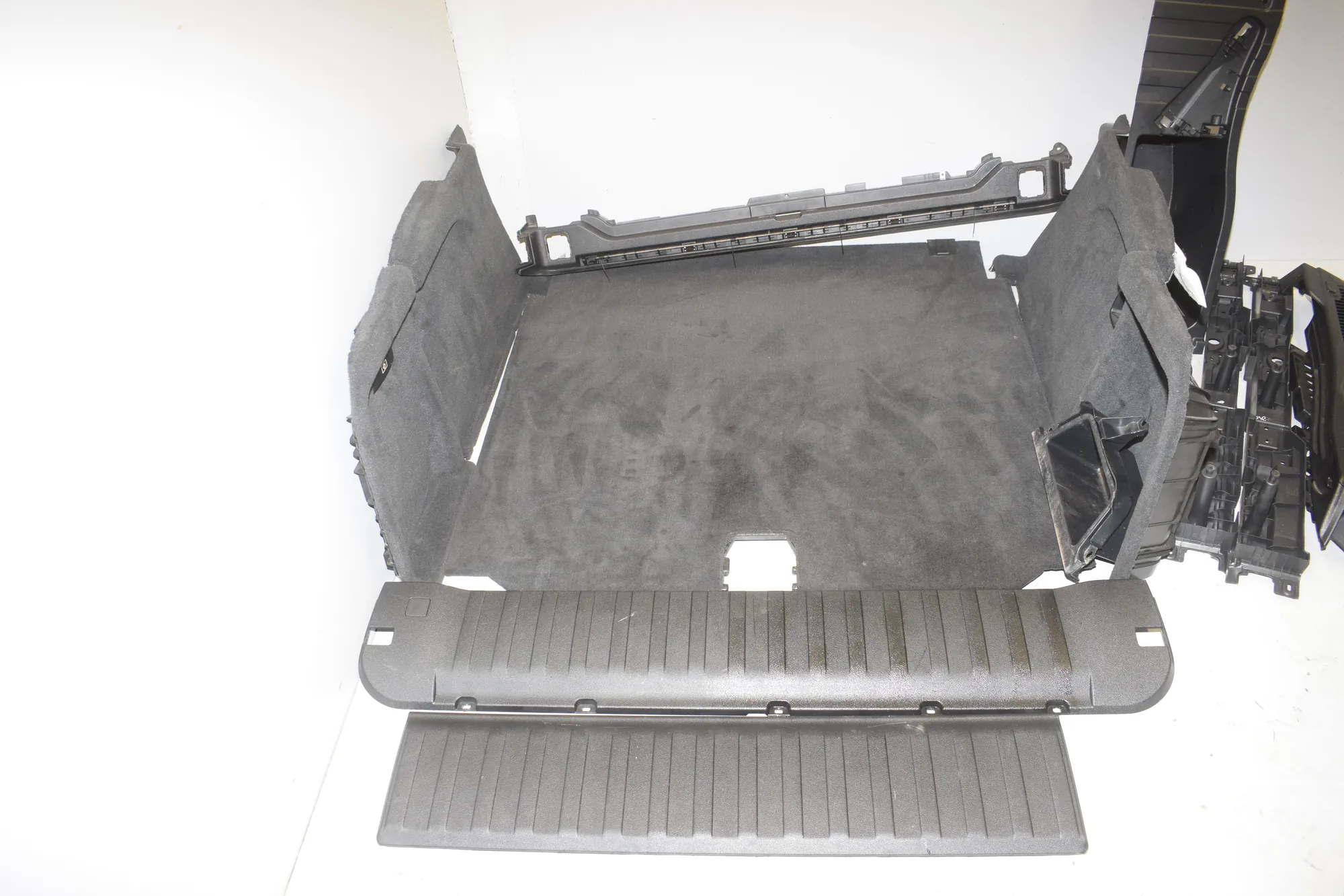 Trunk Trim Kit – OEM 7326490 · BMW X5 (F15, F85) M 50 d 2014 – 4
