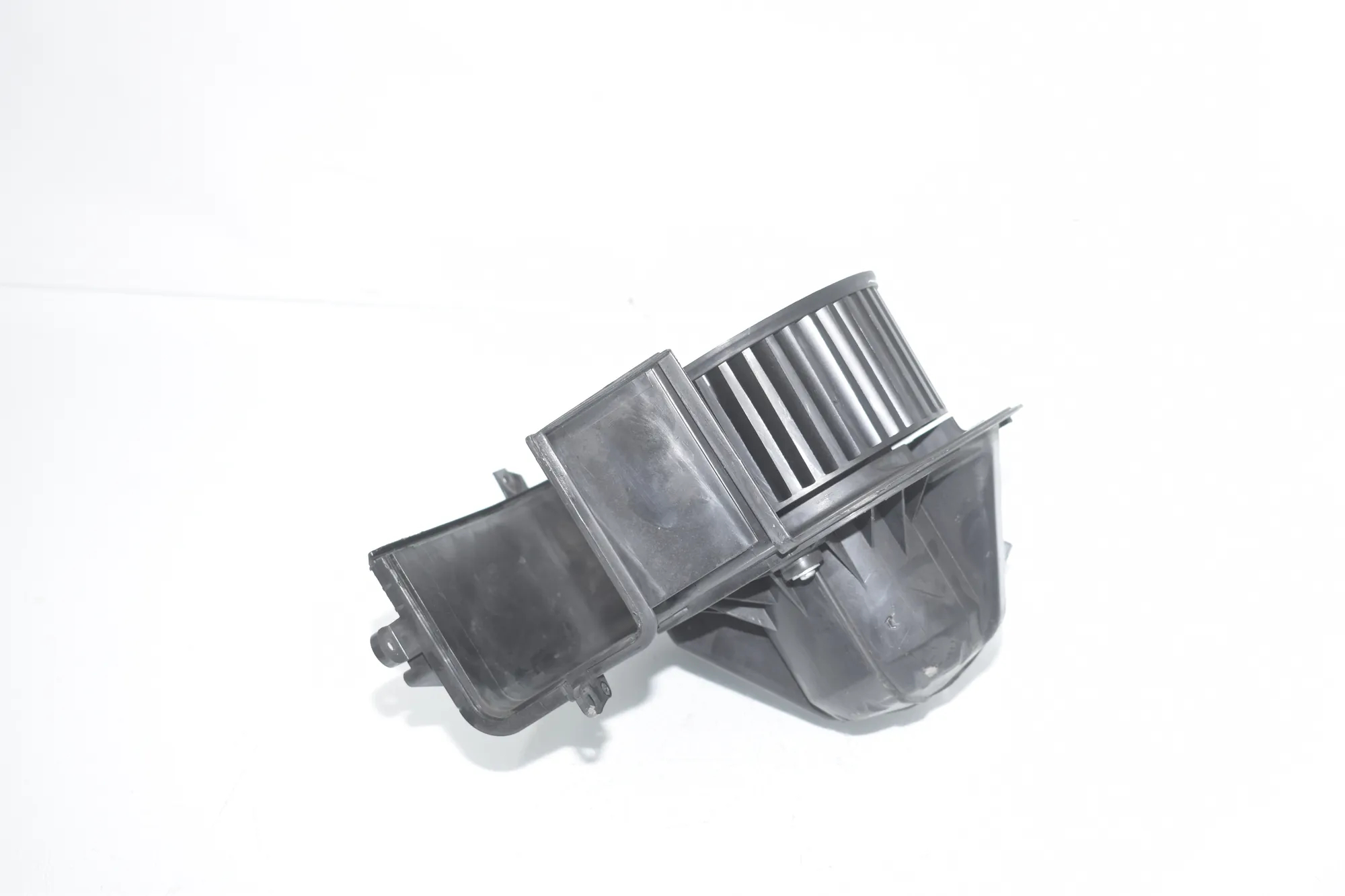 Heater Blower Fan – OEM 9291177 · BMW X5 (F15, F85) M 50 d 2014 – 2