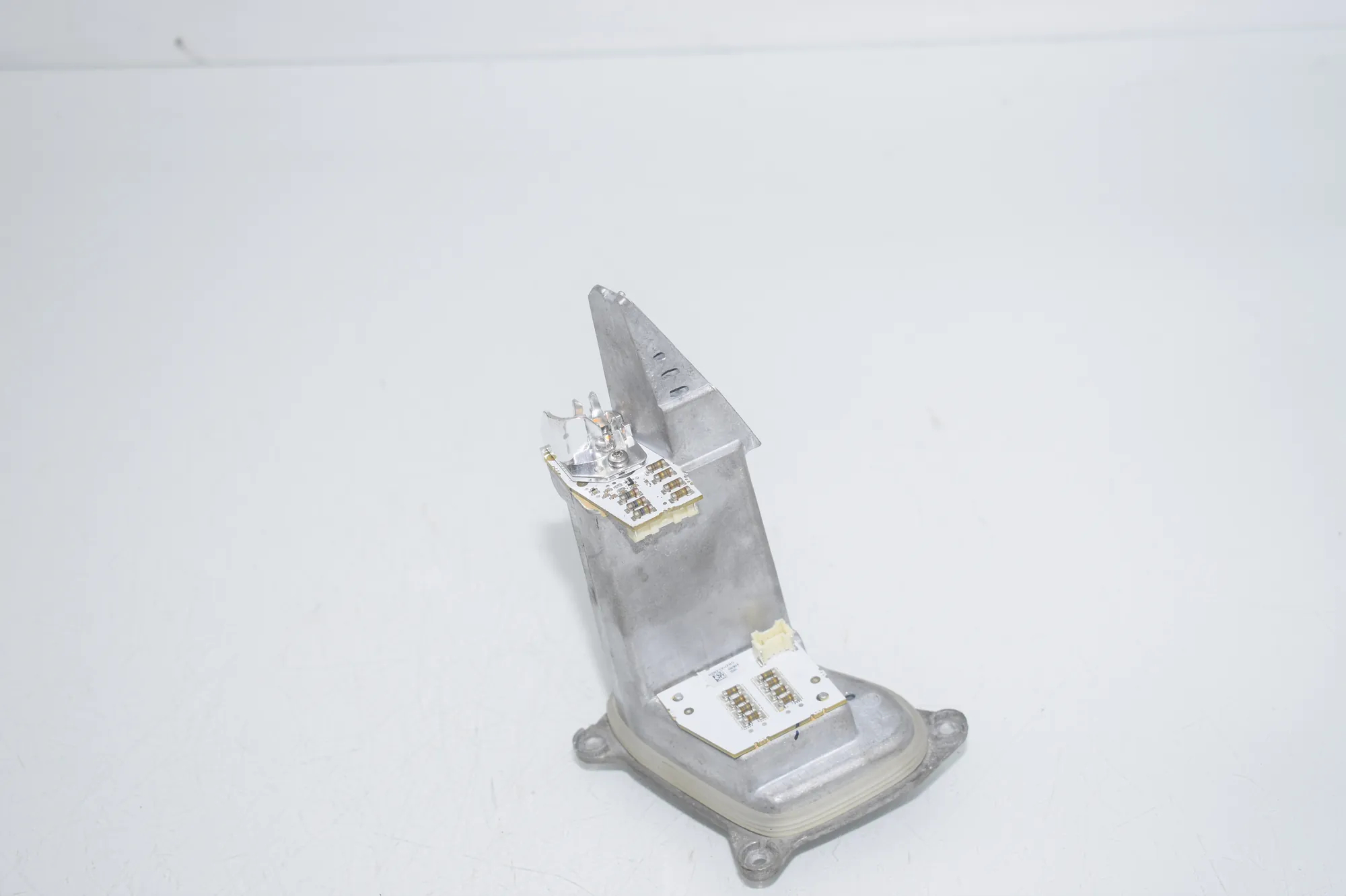LED Lights Control Unit – OEM 7381454 · BMW X5 (F15, F85) M 50 d 2014 – 4