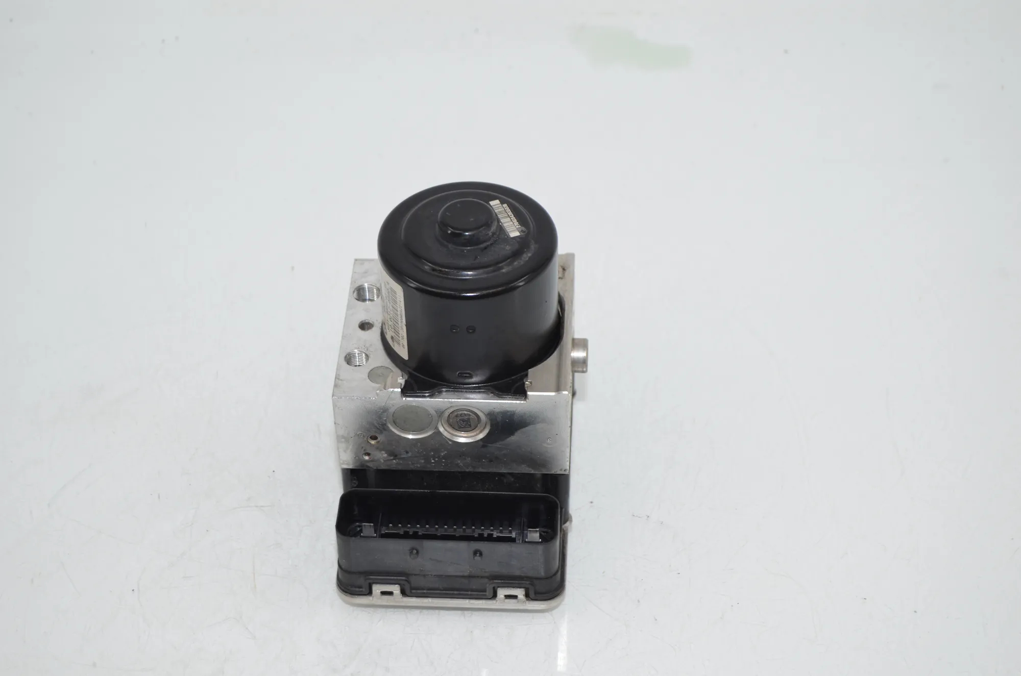 ABS Pump – OEM 6859243 · BMW X3 (F25) xDrive 30 d 2014 – 2