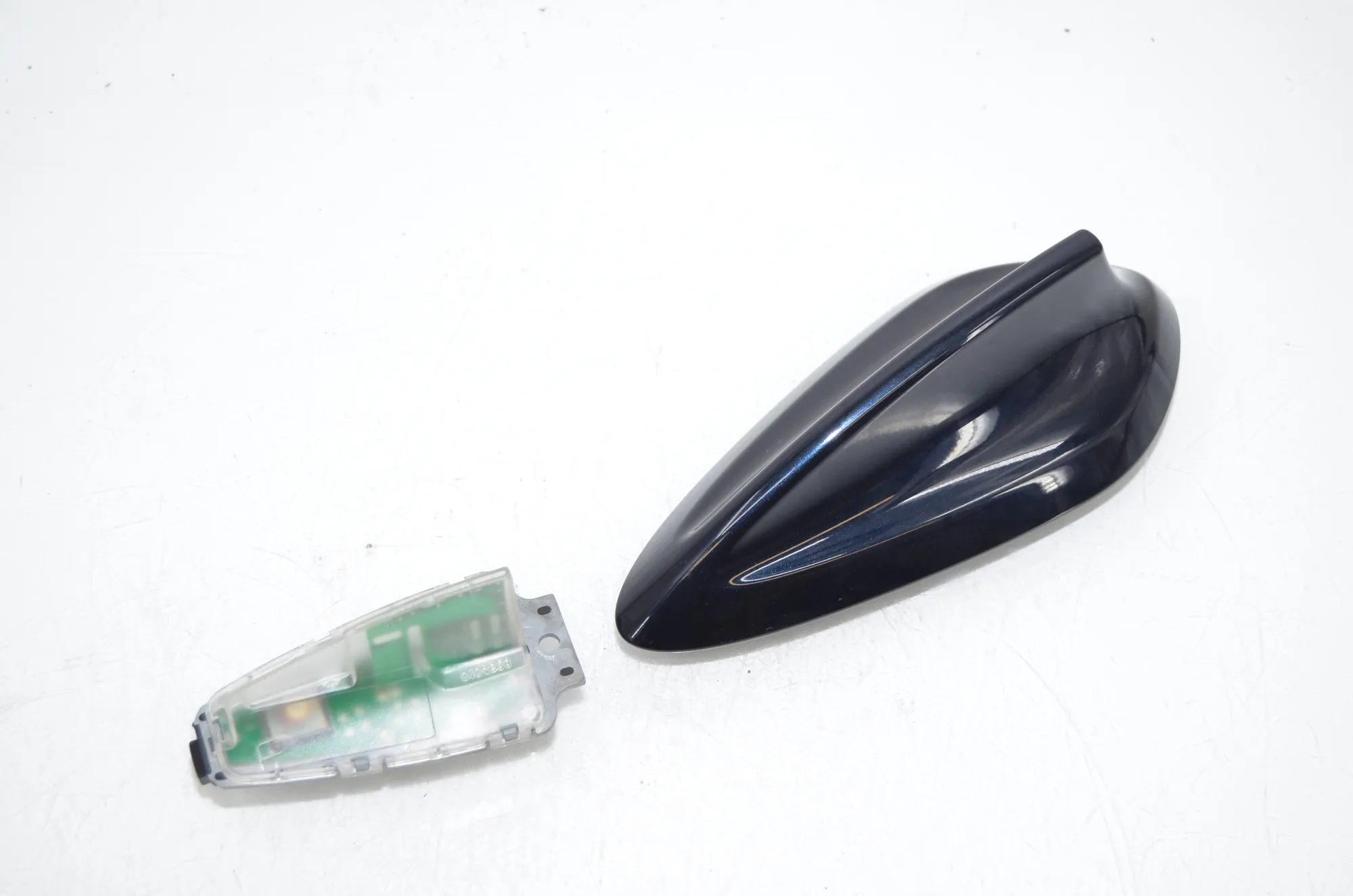 Antenna – OEM 6959147 · BMW X5 (F15, F85) M 50 d 2014 – 2